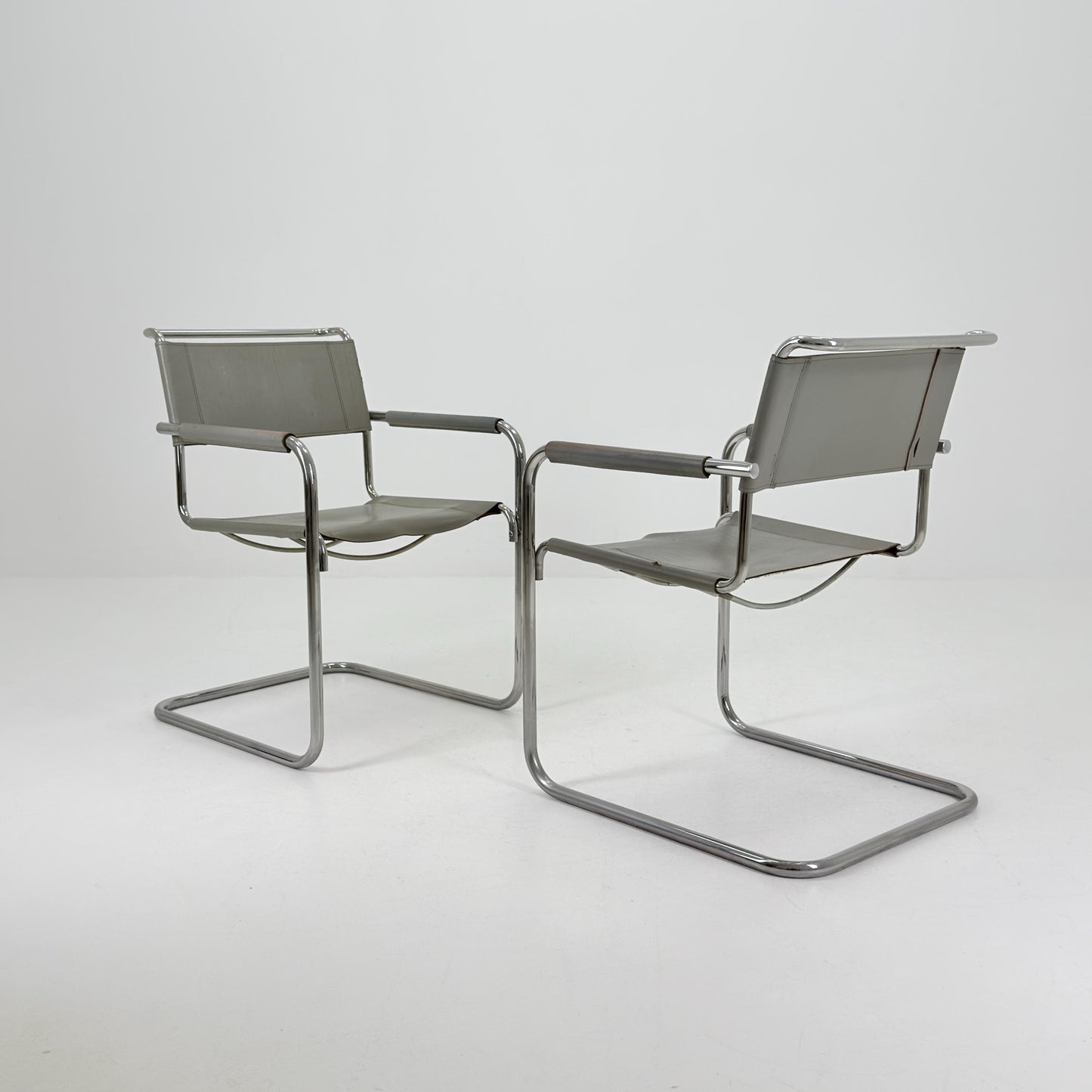 Set of 2 Iconic gray Leather S34 Cantilever Chairs by Mart Stam for Thonet – Bauhaus Design, 1980s Germany