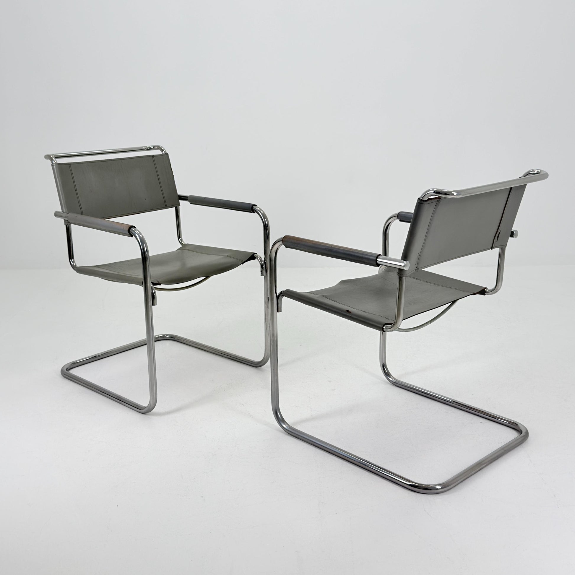 Set of 2 Iconic gray Leather S34 Cantilever Chairs by Mart Stam for Thonet – Bauhaus Design, 1980s Germany