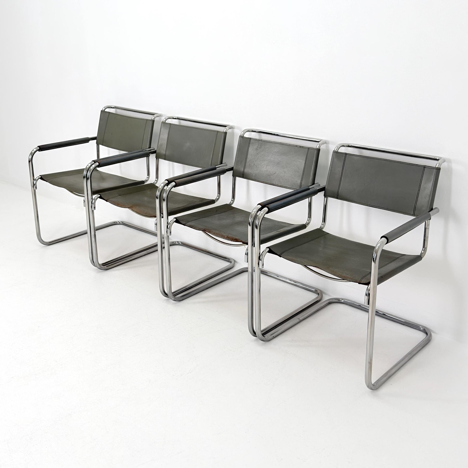 Set of 2 Iconic gray Leather S34 Cantilever Chairs by Mart Stam for Thonet – Bauhaus Design, 1980s Germany