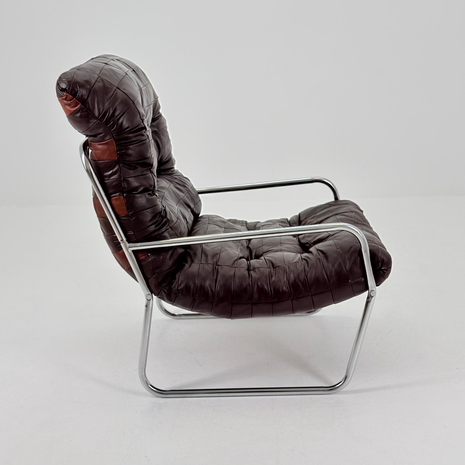 Mid-century sling brown leather lounge chair by Peter Hoyte, 1960s