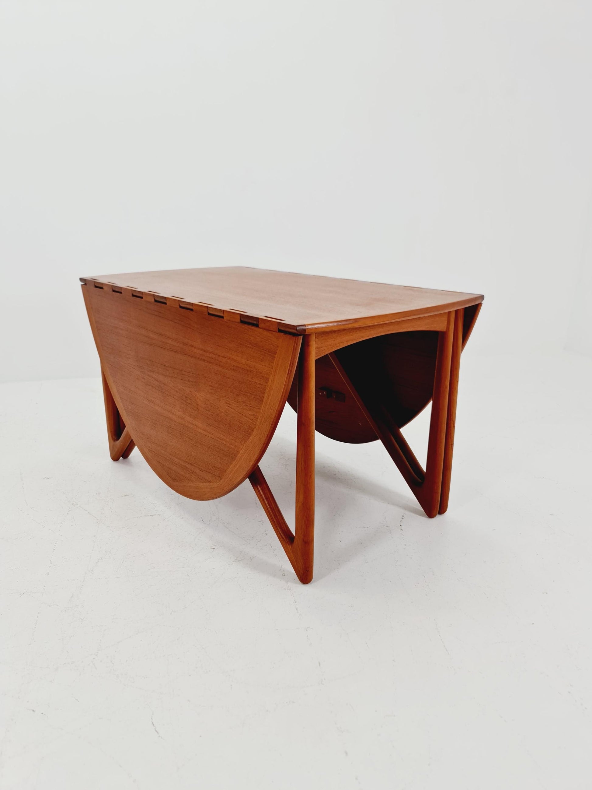 Iconic Danish Mid-Century Modern Drop leaf Teak Dining Table by Niels Koefoed 1960s
