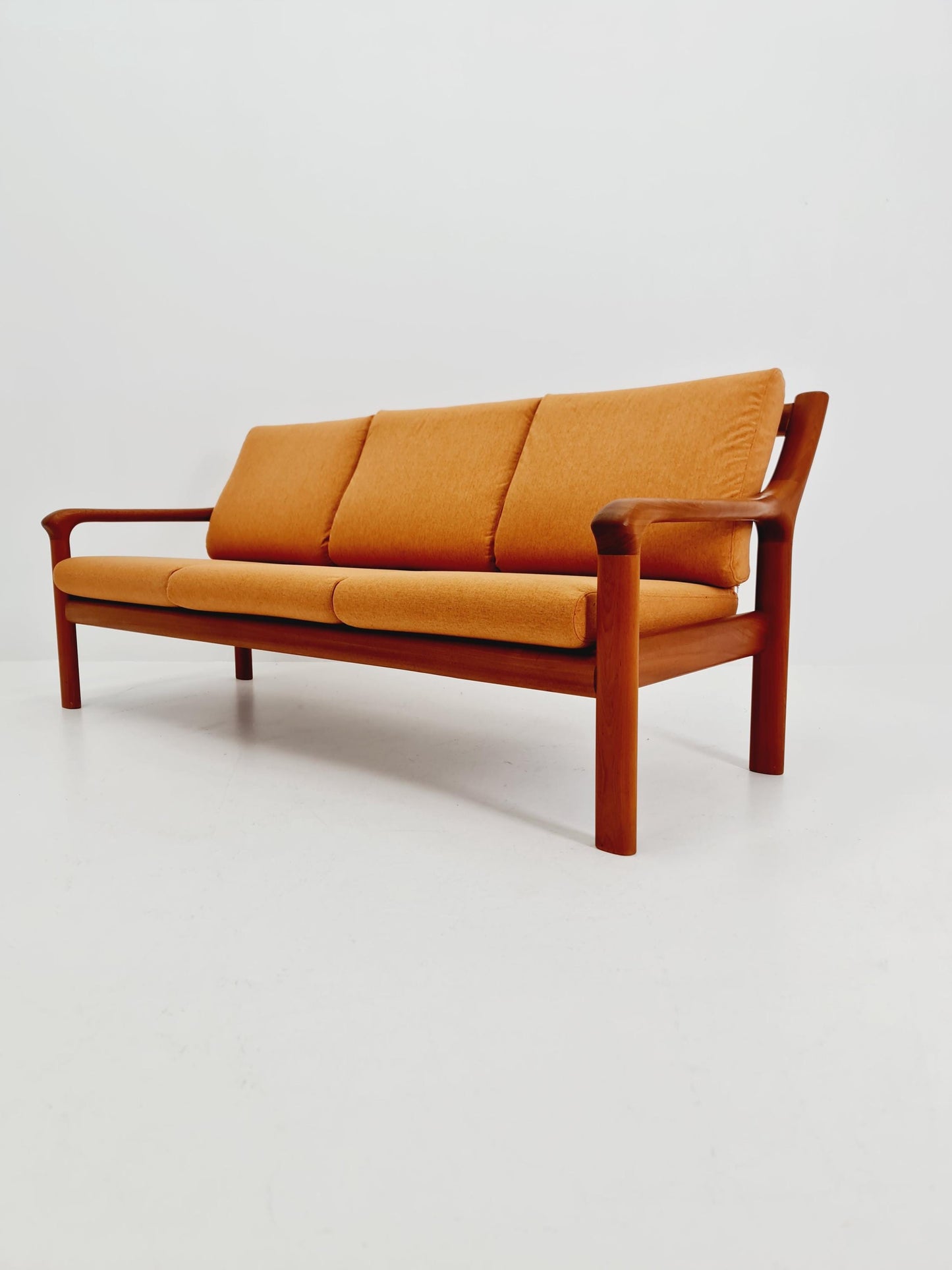 Mid century teak 3 -Seater Sofa by Holstebro möbelfabrik A/S , 1970s