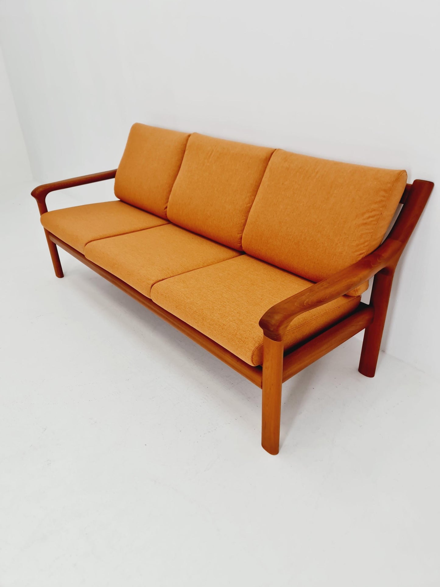 Mid century teak 3 -Seater Sofa by Holstebro möbelfabrik A/S , 1970s