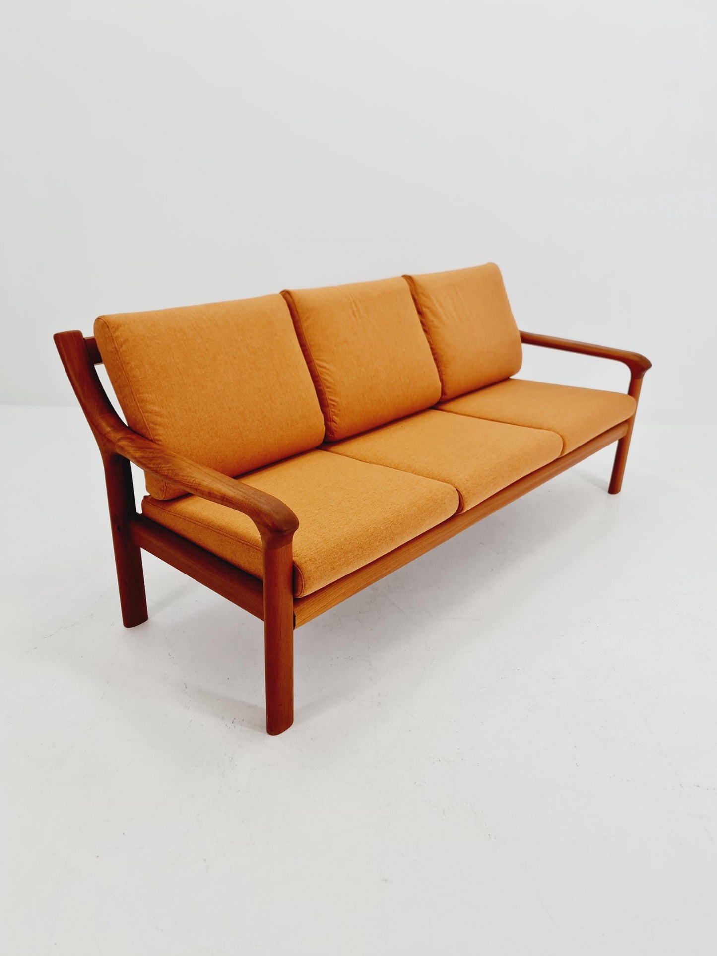 Mid century teak 3 -Seater Sofa by Holstebro möbelfabrik A/S , 1970s