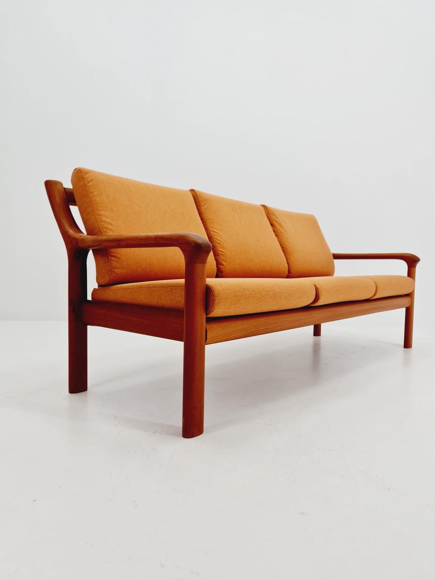 Mid century teak 3 -Seater Sofa by Holstebro möbelfabrik A/S , 1970s