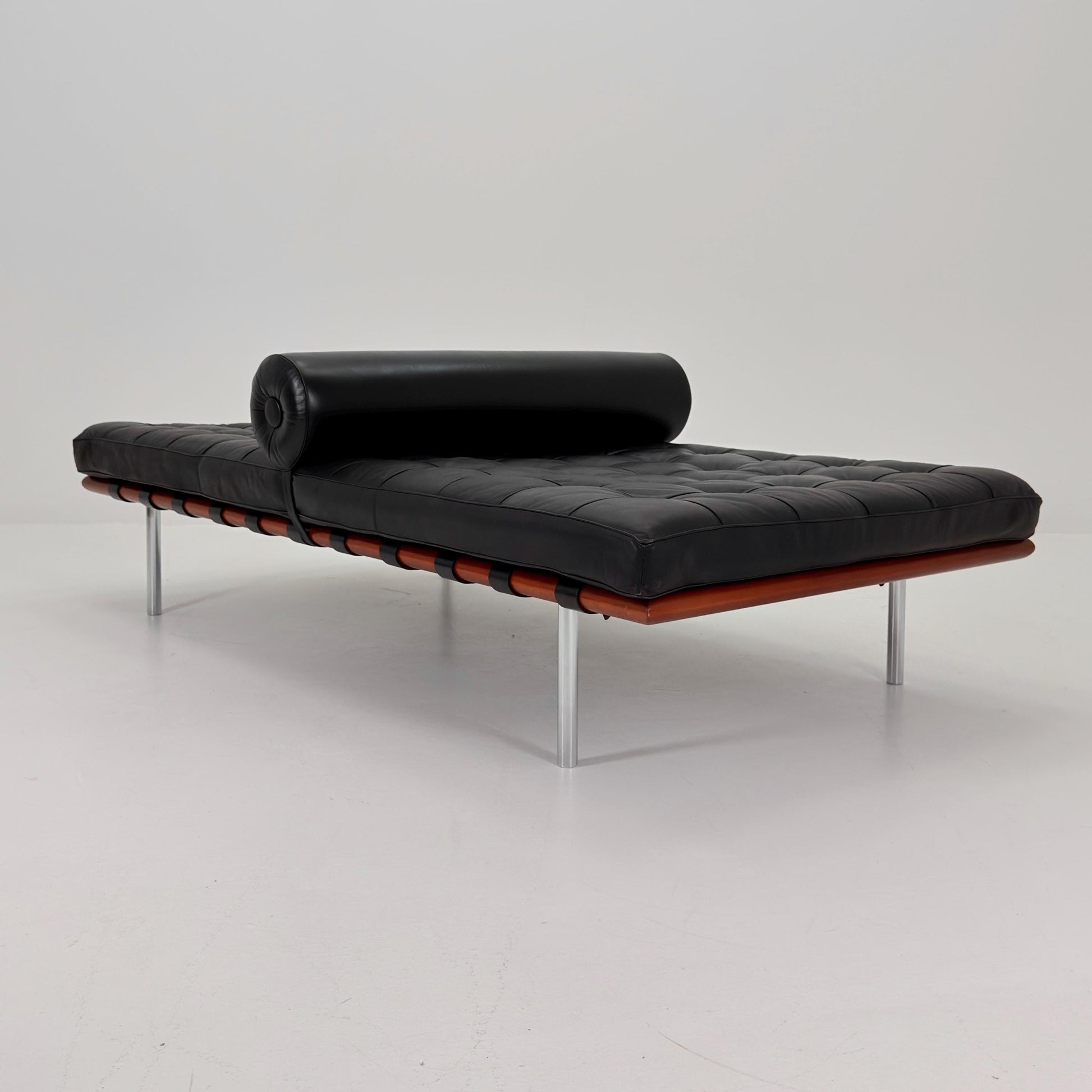 Rare Barcelona Daybed by Ludwig Mies van der Rohe for Knoll International, 1980s