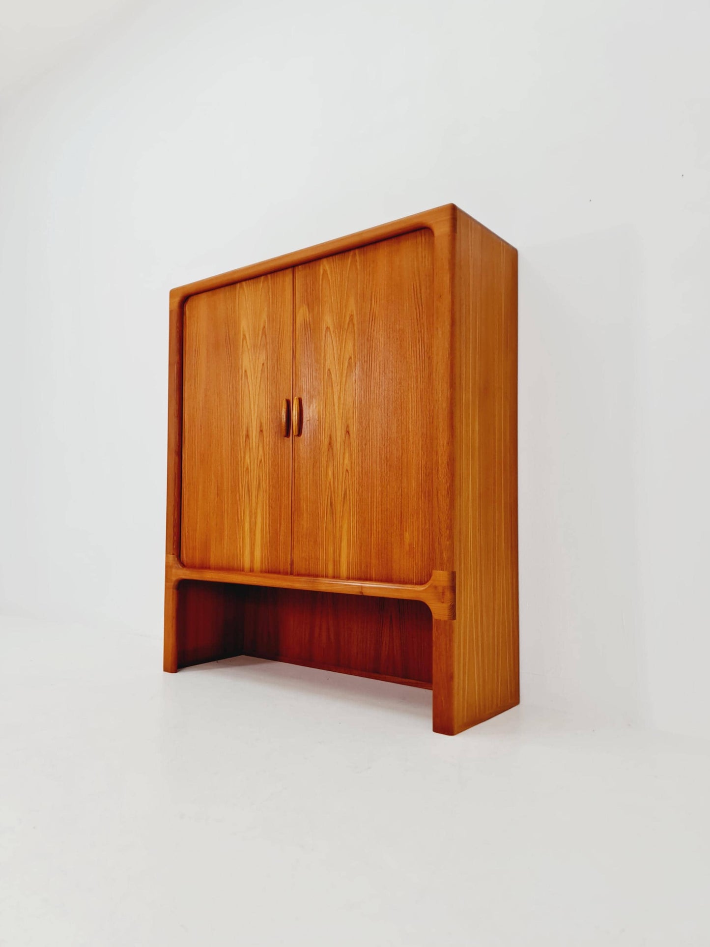 Mid century Solid Danish teak hallway cabinet, T.V cabinet By Dyrlund 1960s