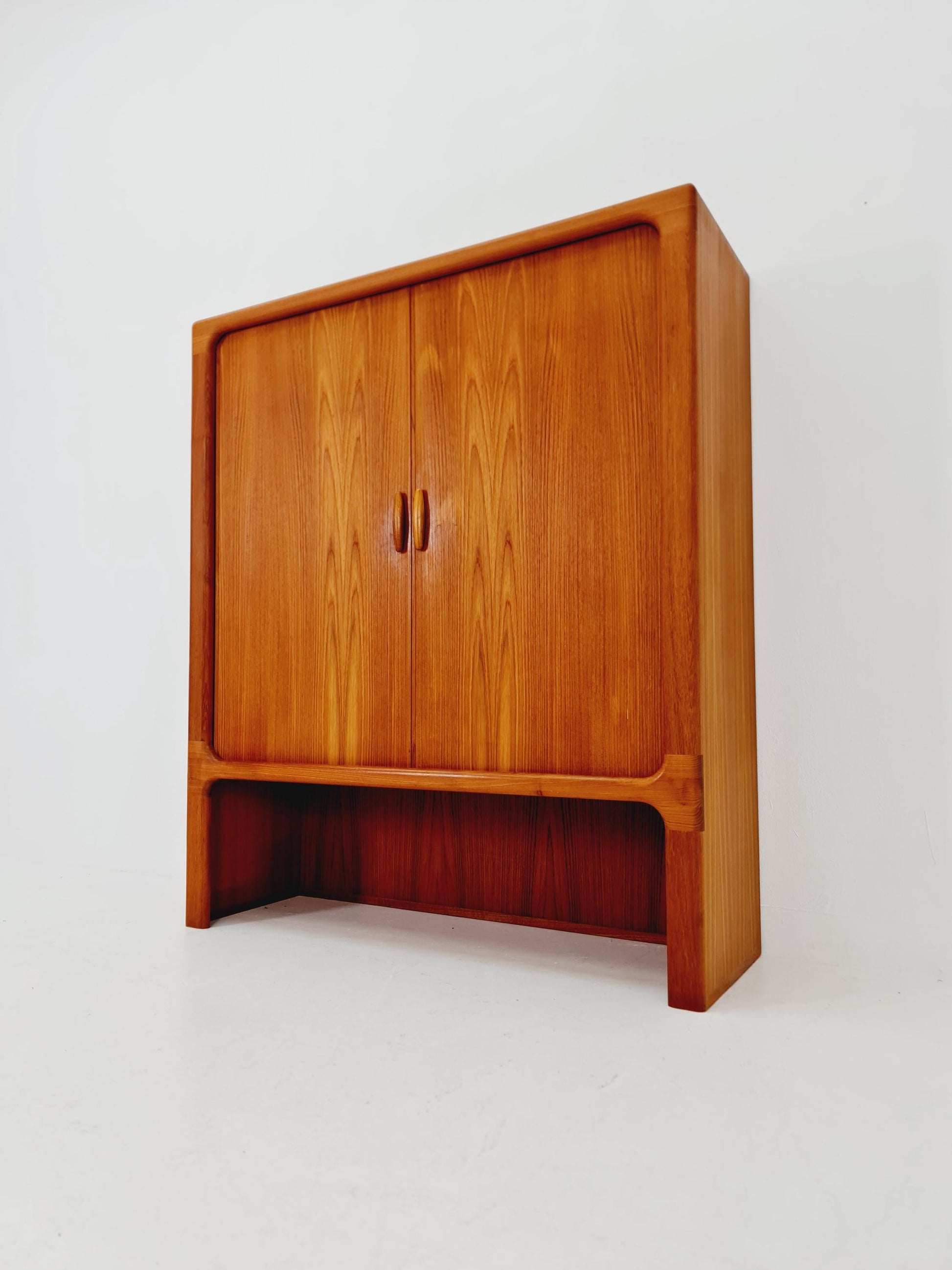 Mid century Solid Danish teak hallway cabinet, T.V cabinet By Dyrlund 1960s