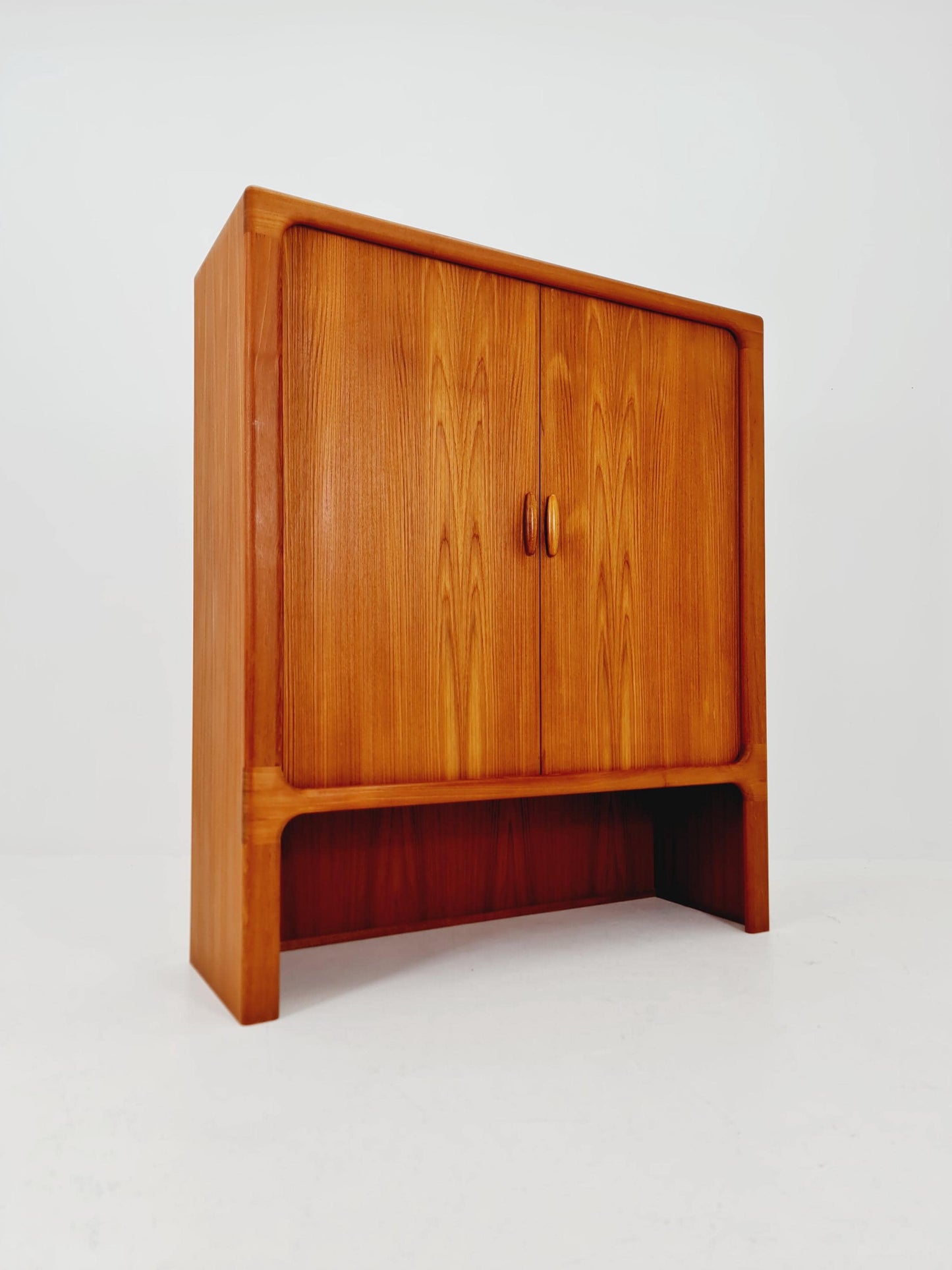 Mid century Solid Danish teak hallway cabinet, T.V cabinet By Dyrlund 1960s