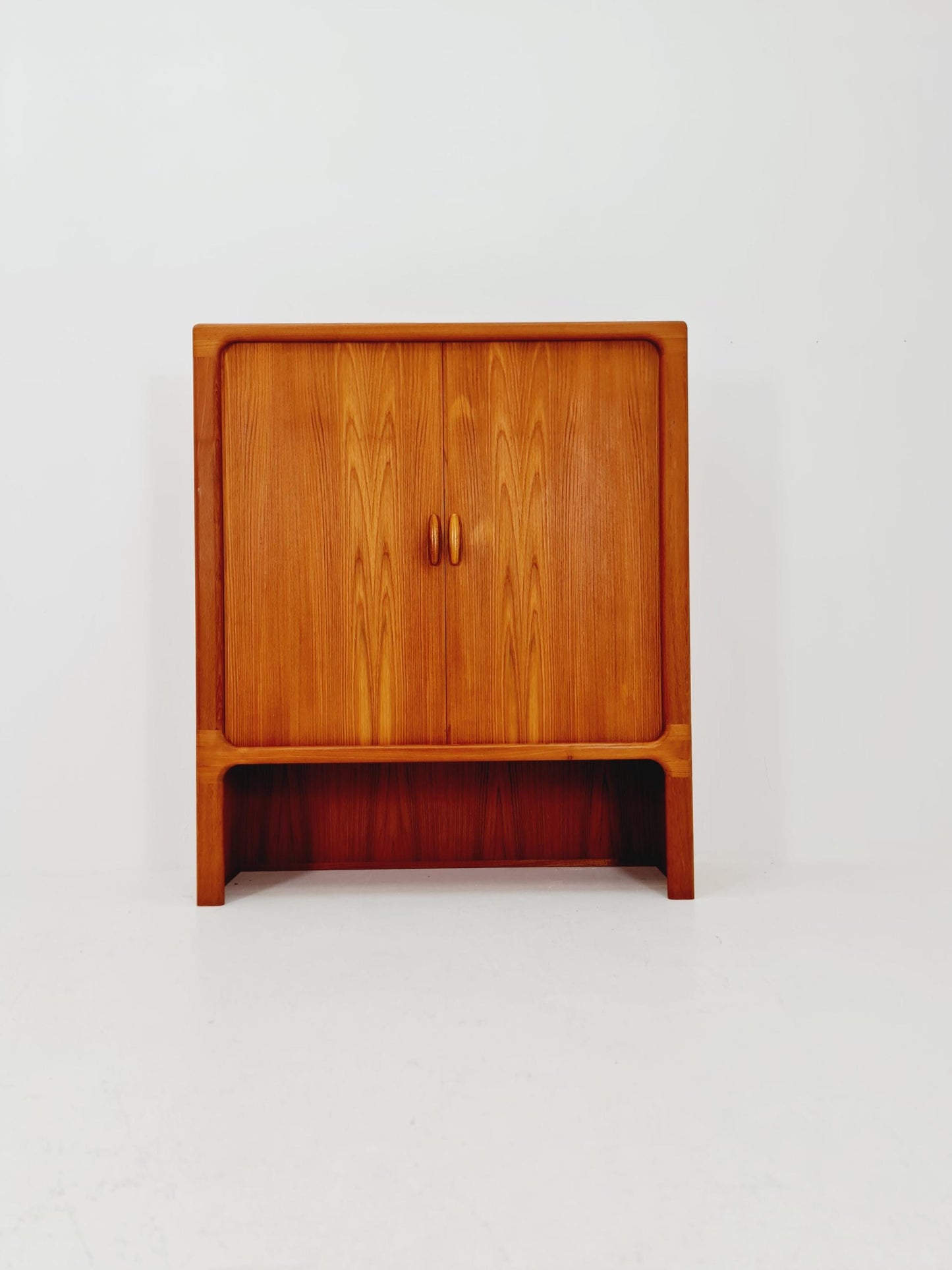 Mid century Solid Danish teak hallway cabinet, T.V cabinet By Dyrlund 1960s