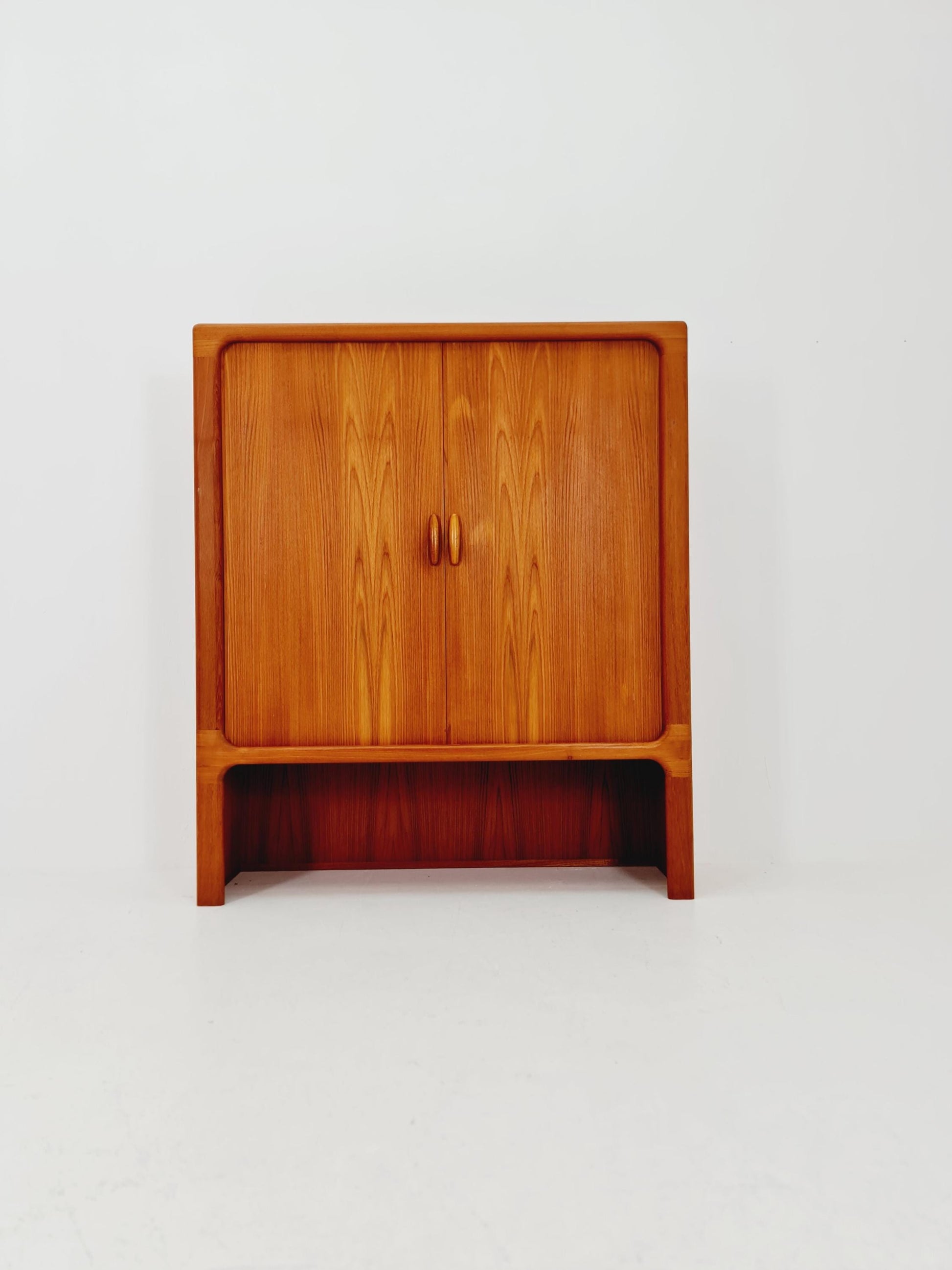 Mid century Solid Danish teak hallway cabinet, T.V cabinet By Dyrlund 1960s