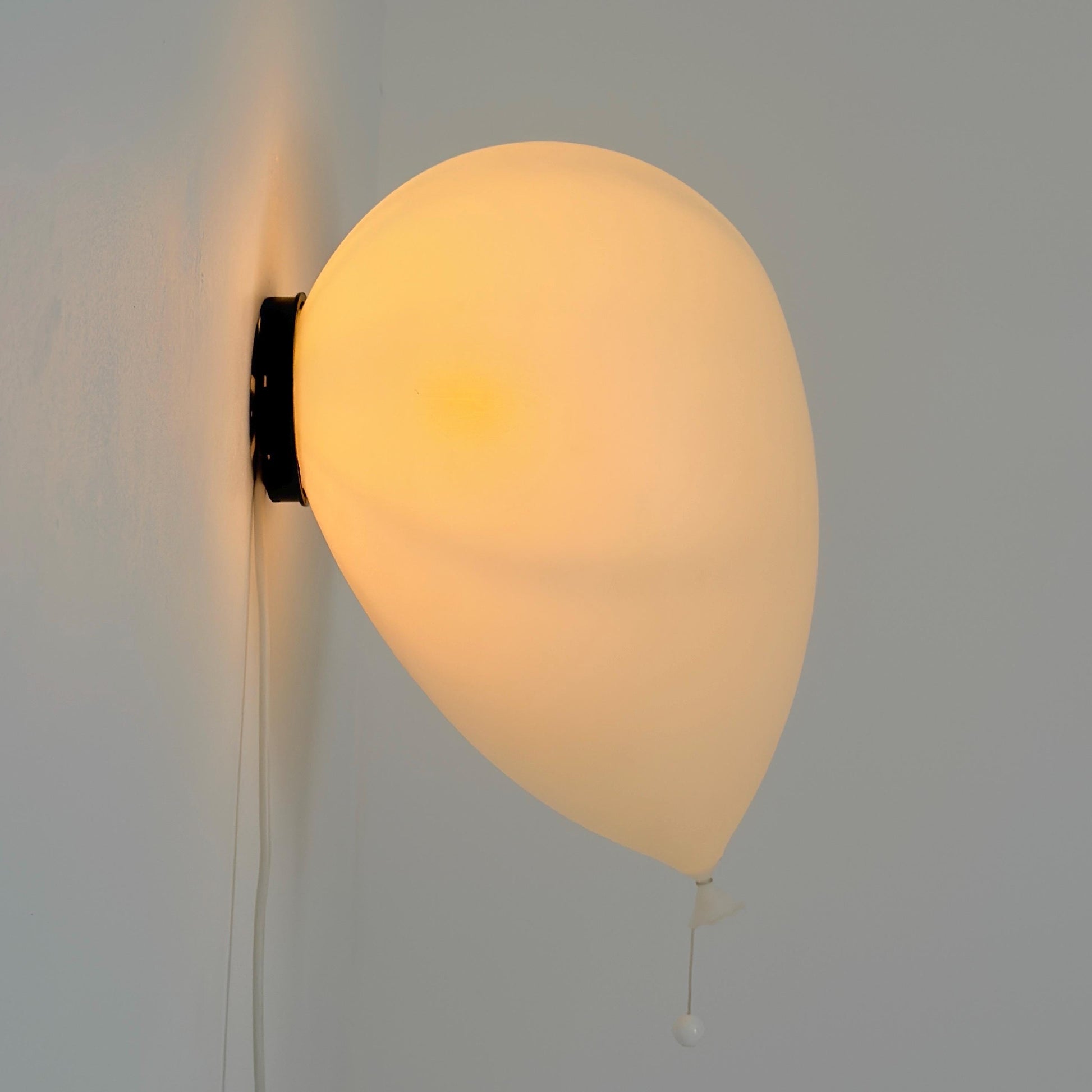 Mid century modern Yves Christin Balloon Lamp for Bilumen, Italy 1980s