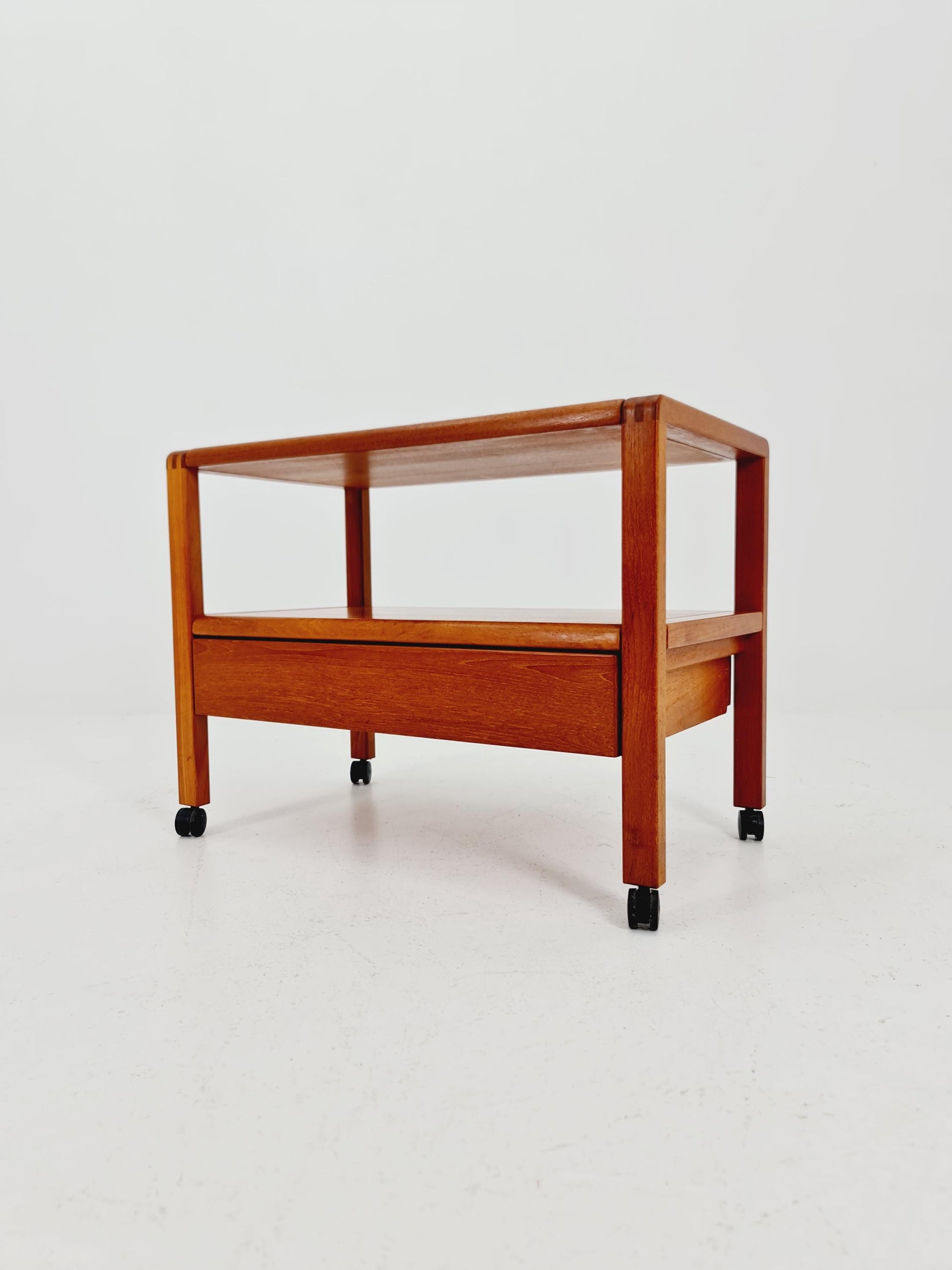 Vintage mid century danish trolley in solid teak/ bar cart By Salling Stolefabrik, 1960s