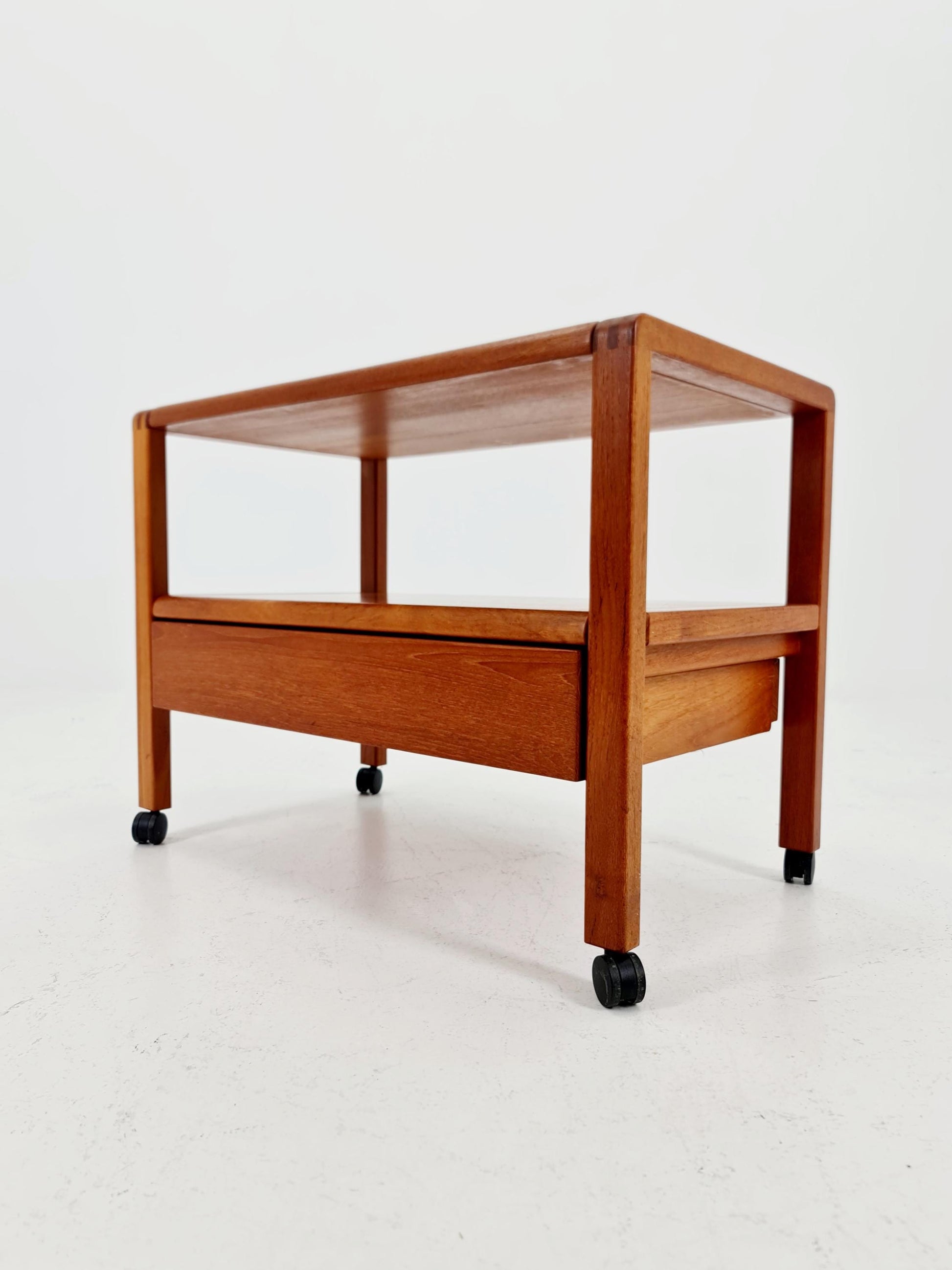 Vintage mid century danish trolley in solid teak/ bar cart By Salling Stolefabrik, 1960s