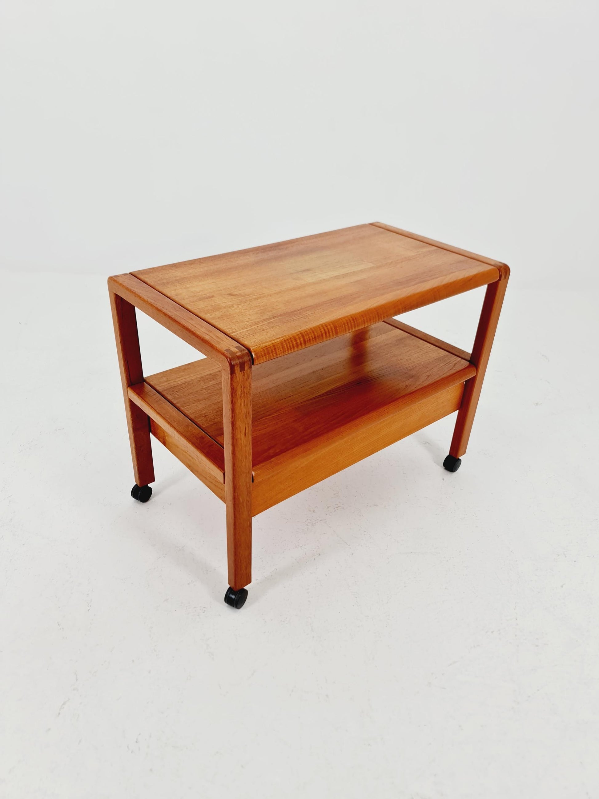 Vintage mid century danish trolley in solid teak/ bar cart By Salling Stolefabrik, 1960s