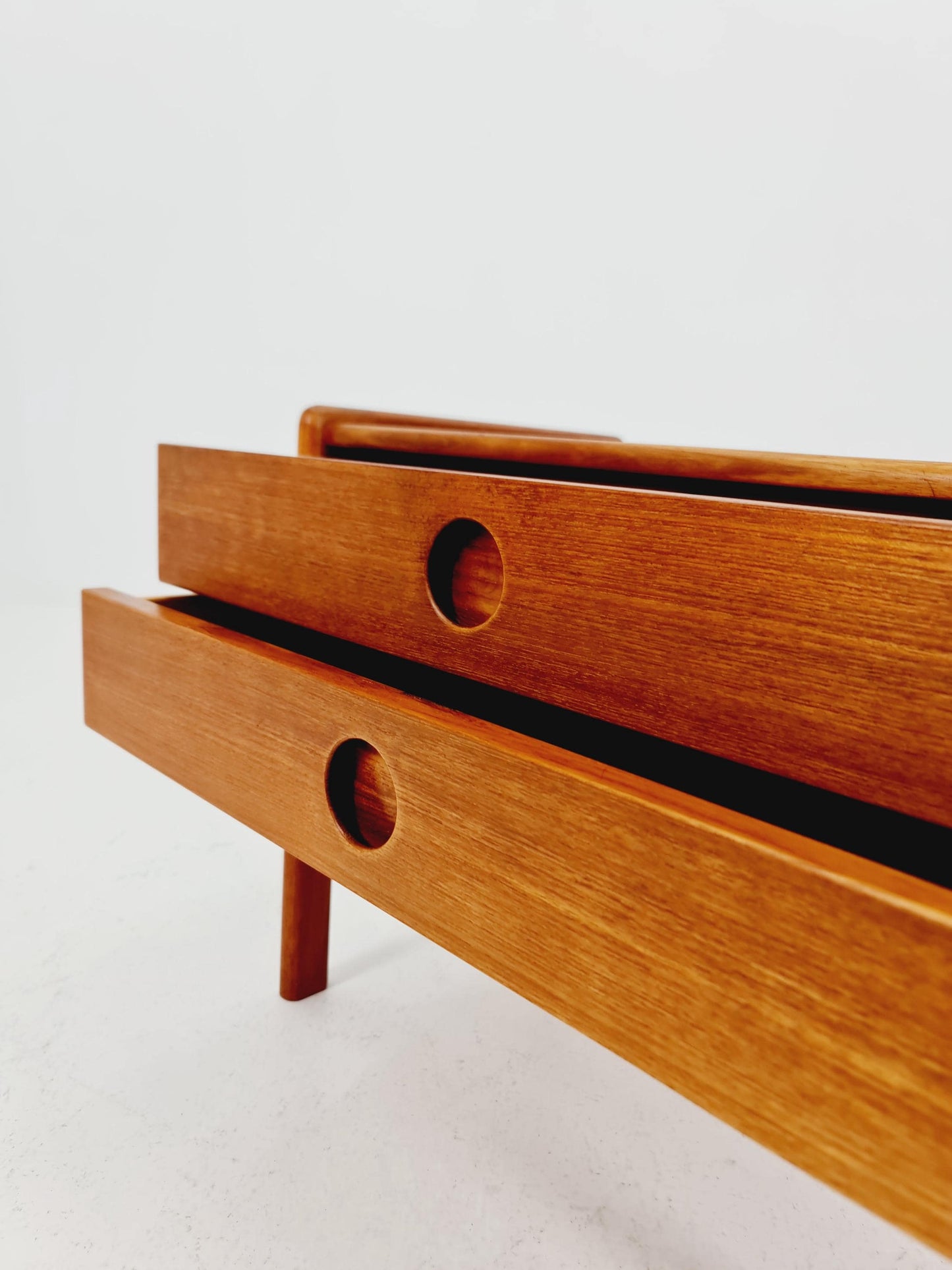 Midcentury Danish teak Side table/ Bedside table Kai Kristiansen Modell VM202 , 1960s