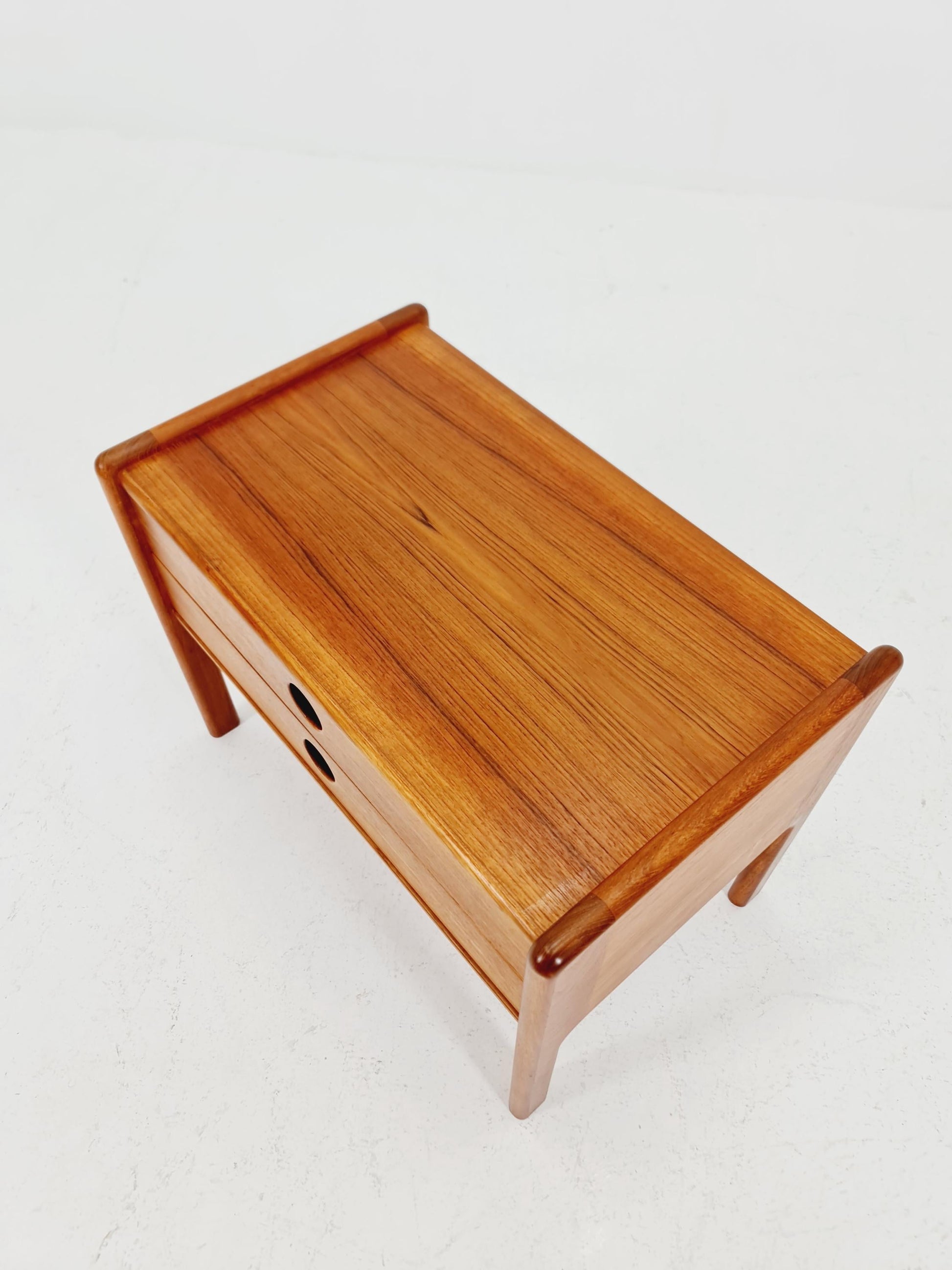 Midcentury Danish teak Side table/ Bedside table Kai Kristiansen Modell VM202 , 1960s