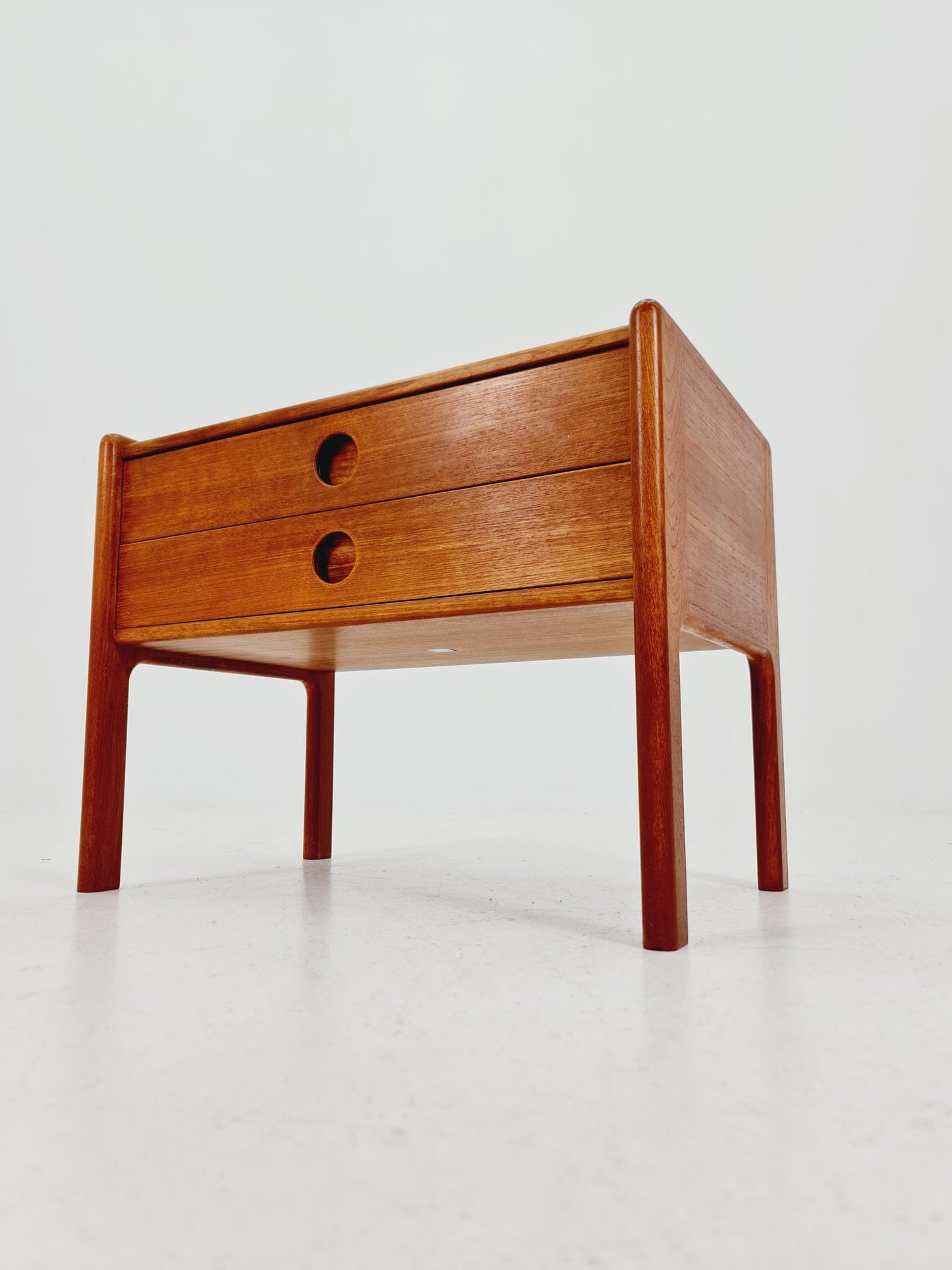 Midcentury Danish teak Side table/ Bedside table Kai Kristiansen Modell VM202 , 1960s