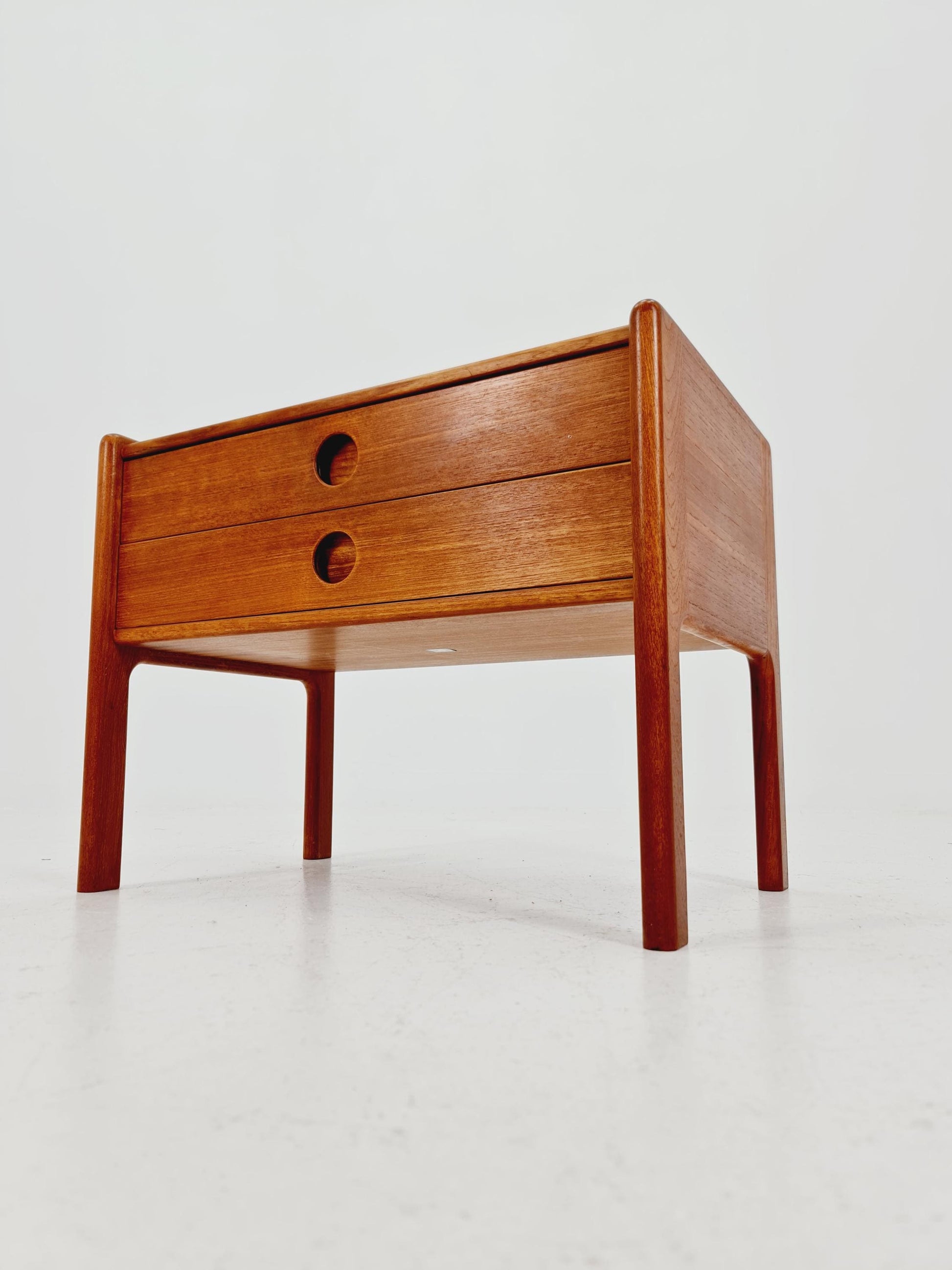Midcentury Danish teak Side table/ Bedside table Kai Kristiansen Modell VM202 , 1960s