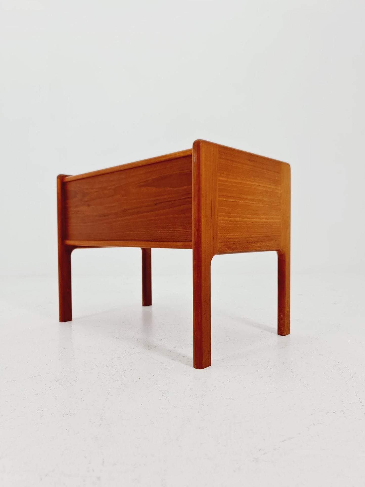 Midcentury Danish teak Side table/ Bedside table Kai Kristiansen Modell VM202 , 1960s