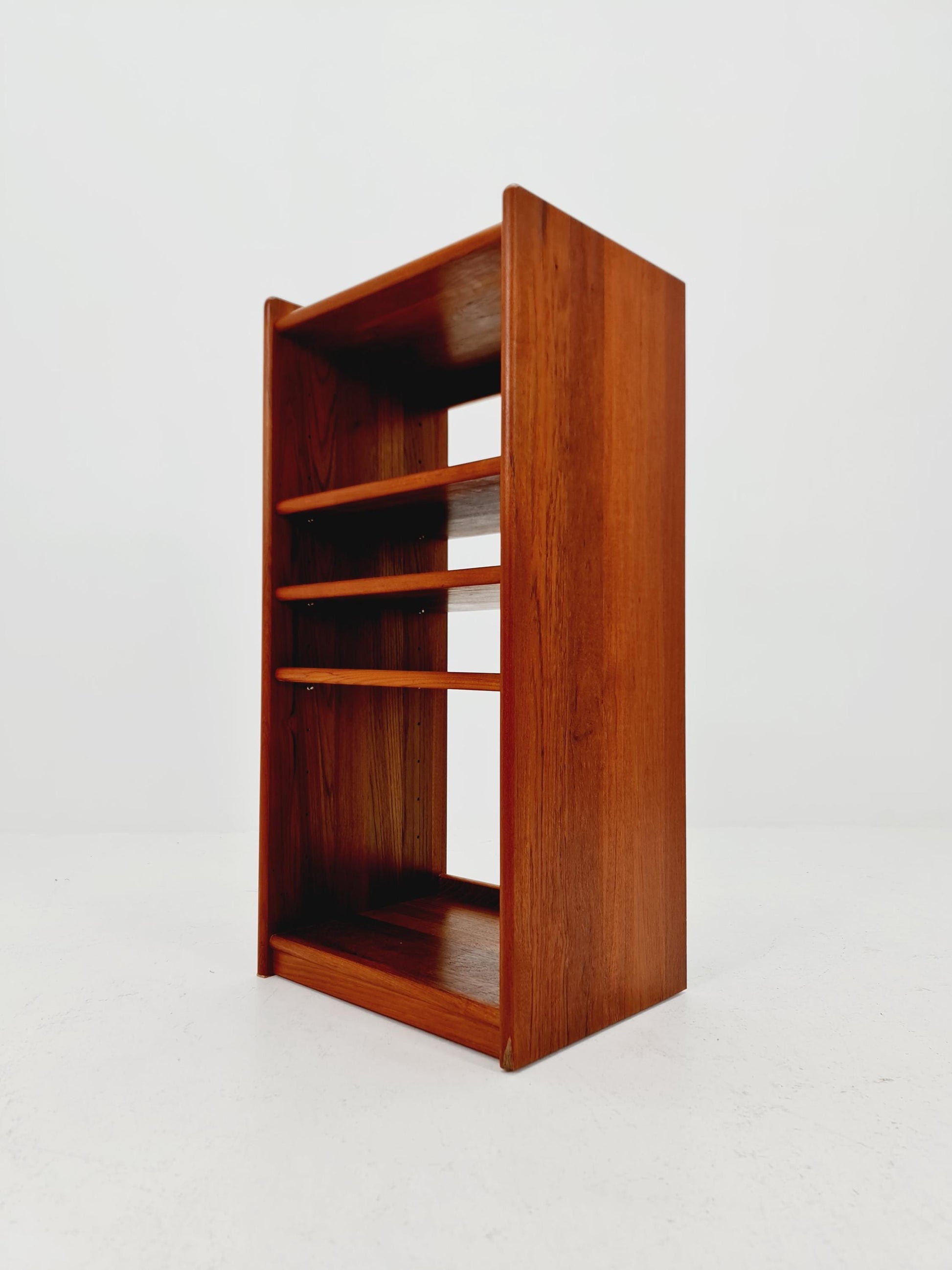 Danish freestanding solid teak vintage bookshelf / book case teak , 1970s