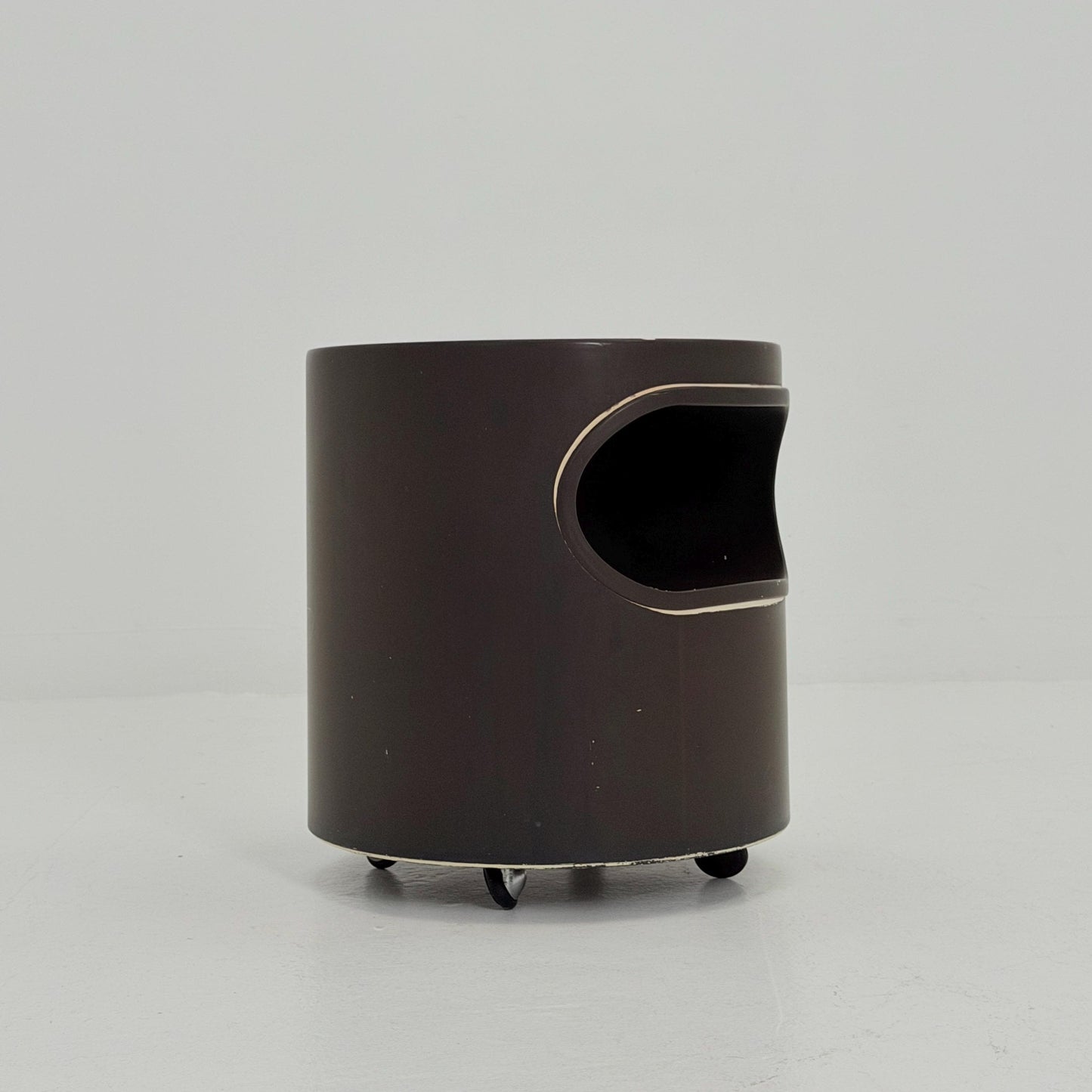 Mid century Space Age Artemide Giano Vano Side Table by Emma Gismondi Schweinberger 1970s Italy