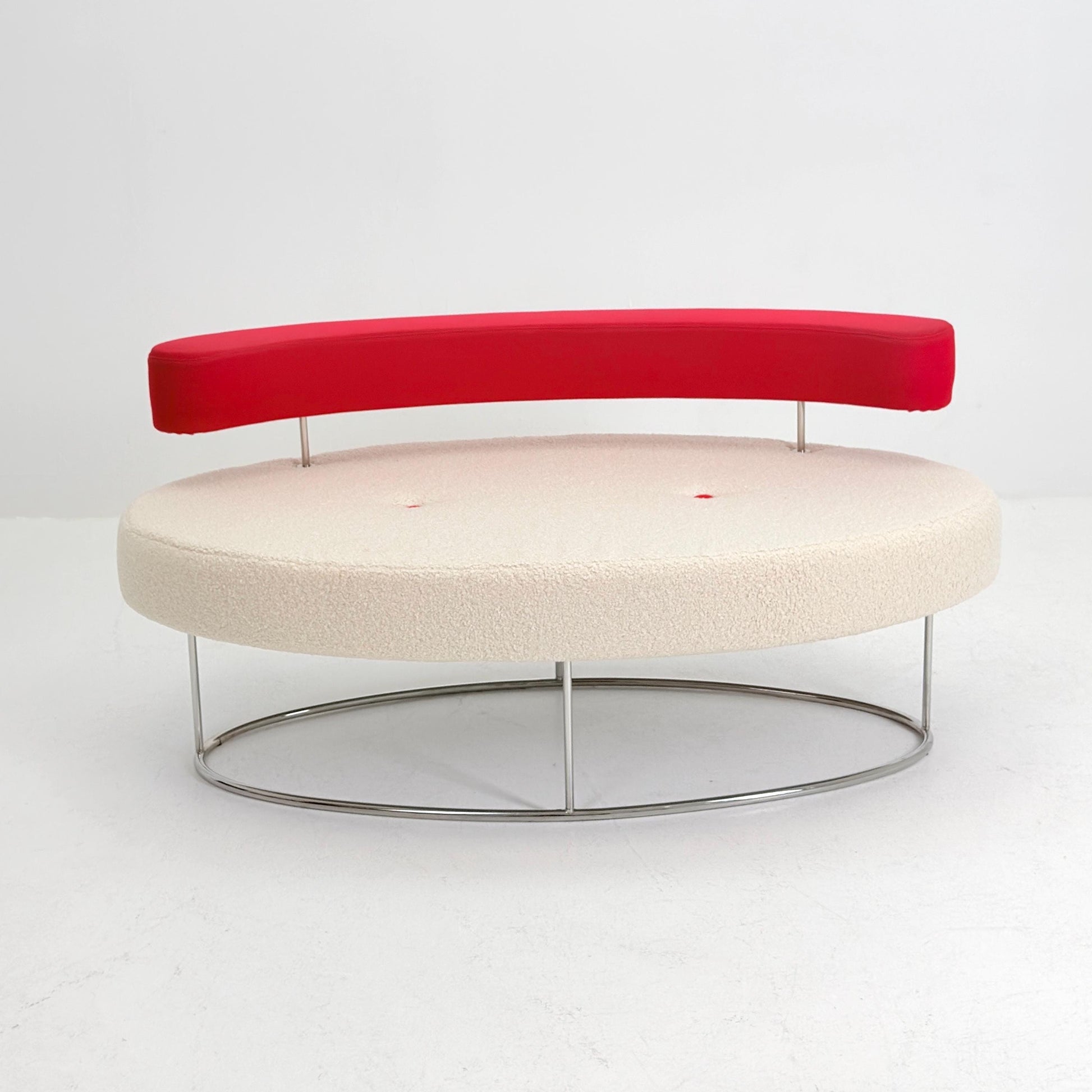Rare Desalto Kidney Shape Sofa Italy 1990s | Postmodern Designer Lounge Bench | White Bouclé Teddy Fabric & Red Floating Backrest | Sculptur