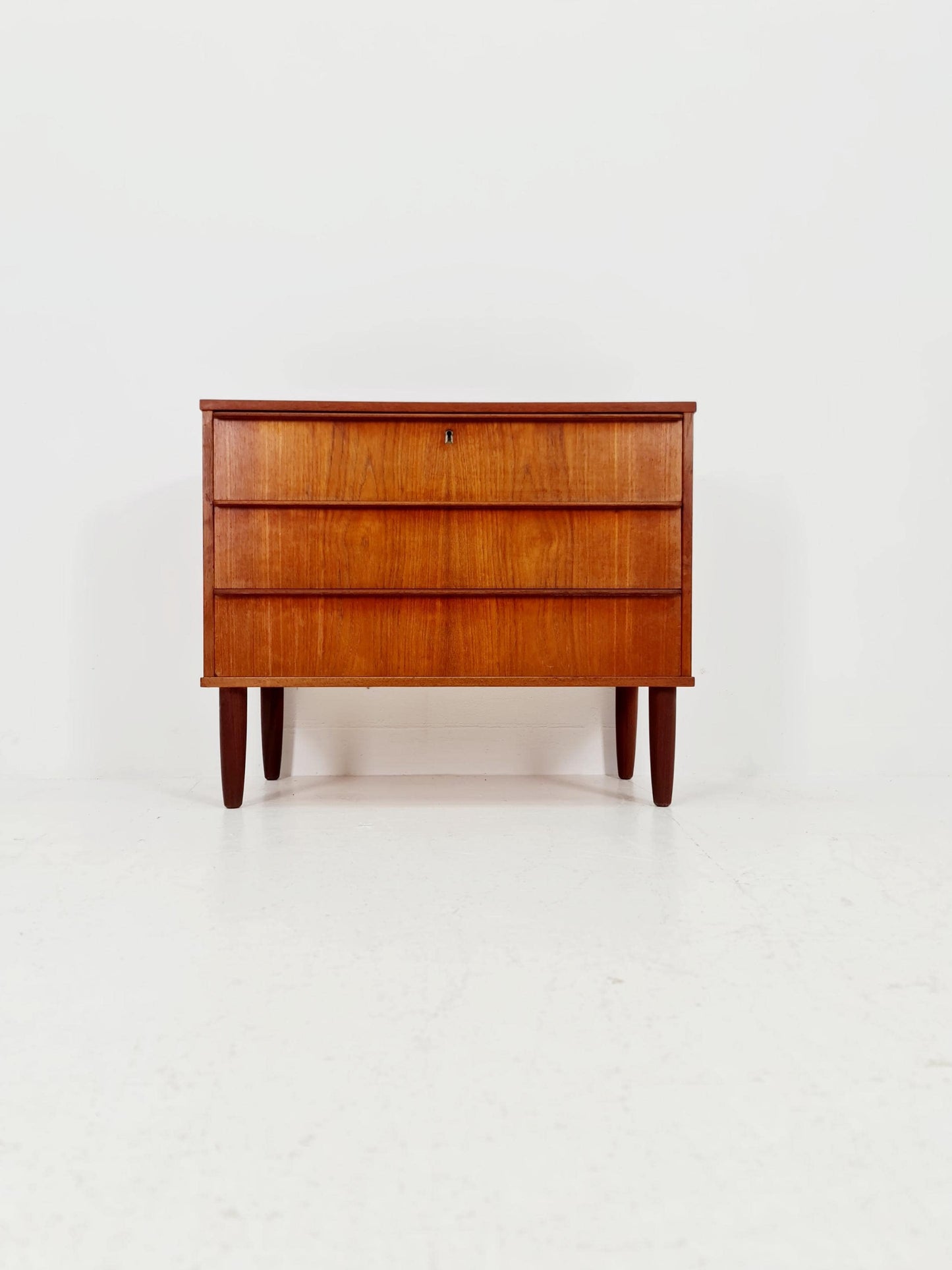 Midcentury danish drawer dresser /3 drawers 1960s