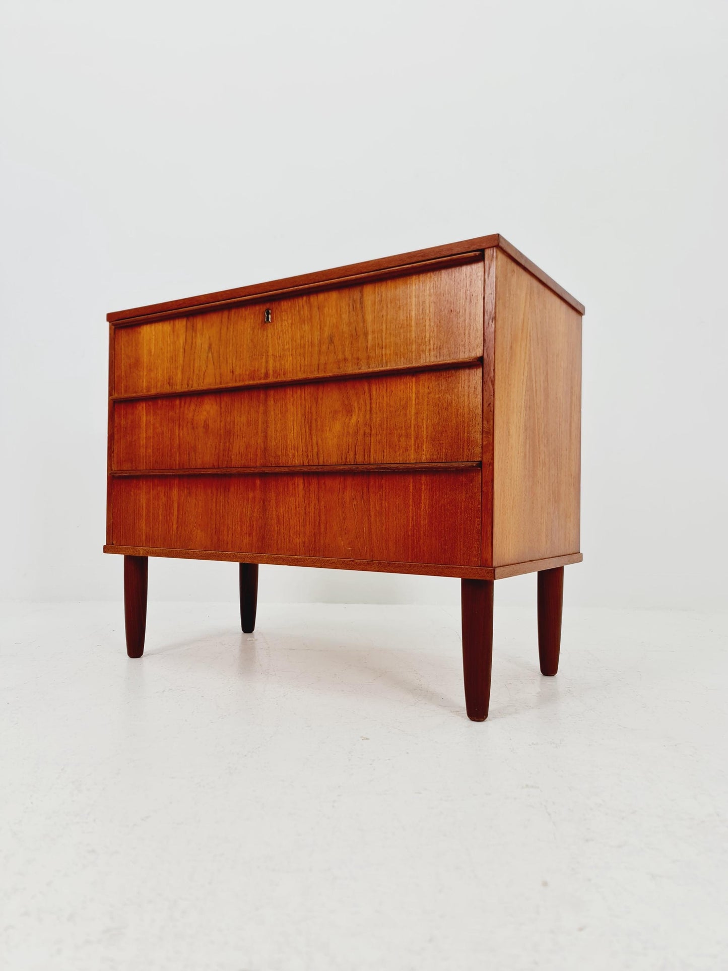 Midcentury danish drawer dresser /3 drawers 1960s