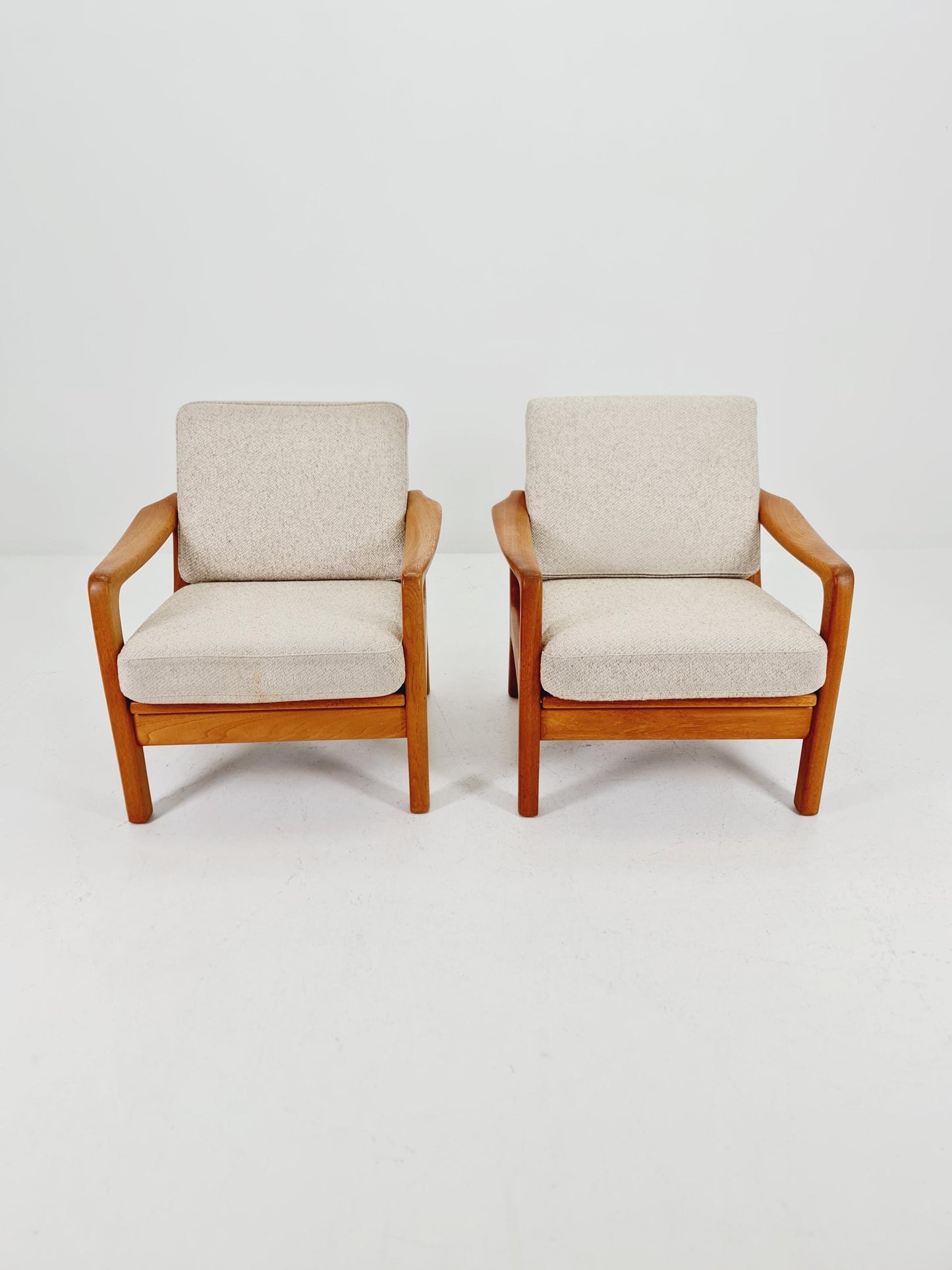 Mid century Danish easy lounge chairs by Juul Kristensen , 1970s, Set of 2