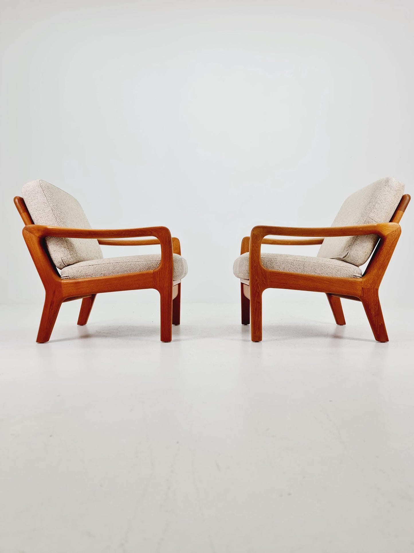Mid century Danish easy lounge chairs by Juul Kristensen , 1970s, Set of 2