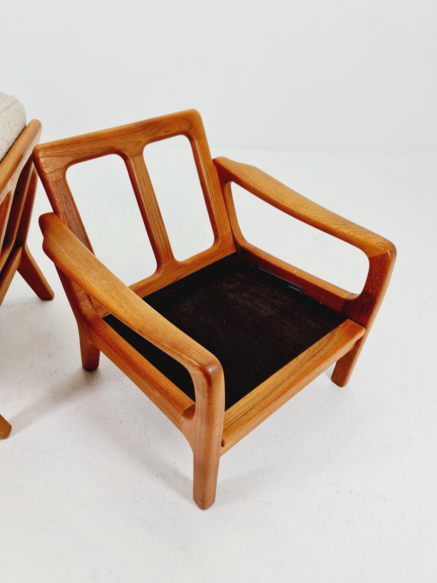Mid century Danish easy lounge chairs by Juul Kristensen , 1970s, Set of 2