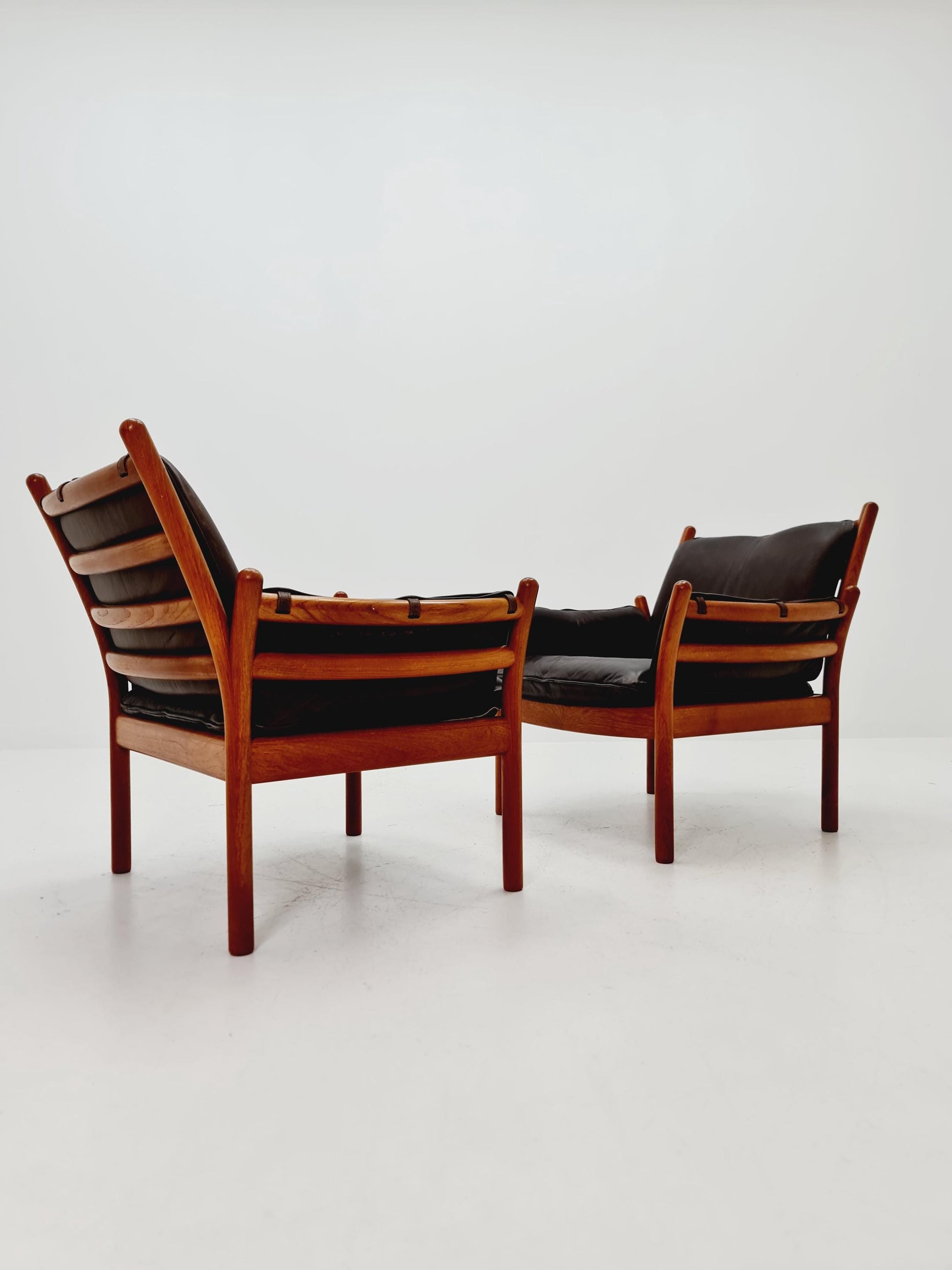 Mid century easy lounge chairs by Illum Wikkelso 'Genius' For Silkborg Denamrk 1960s, Set of 2