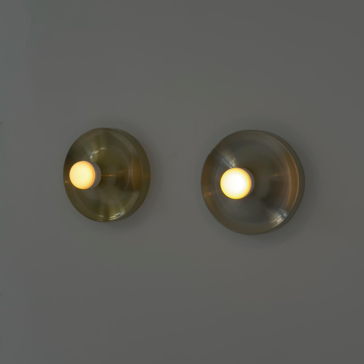 Ser of 2 Space age wall lights selection by Charlotte Perriand for Les Arcs, 1970 France