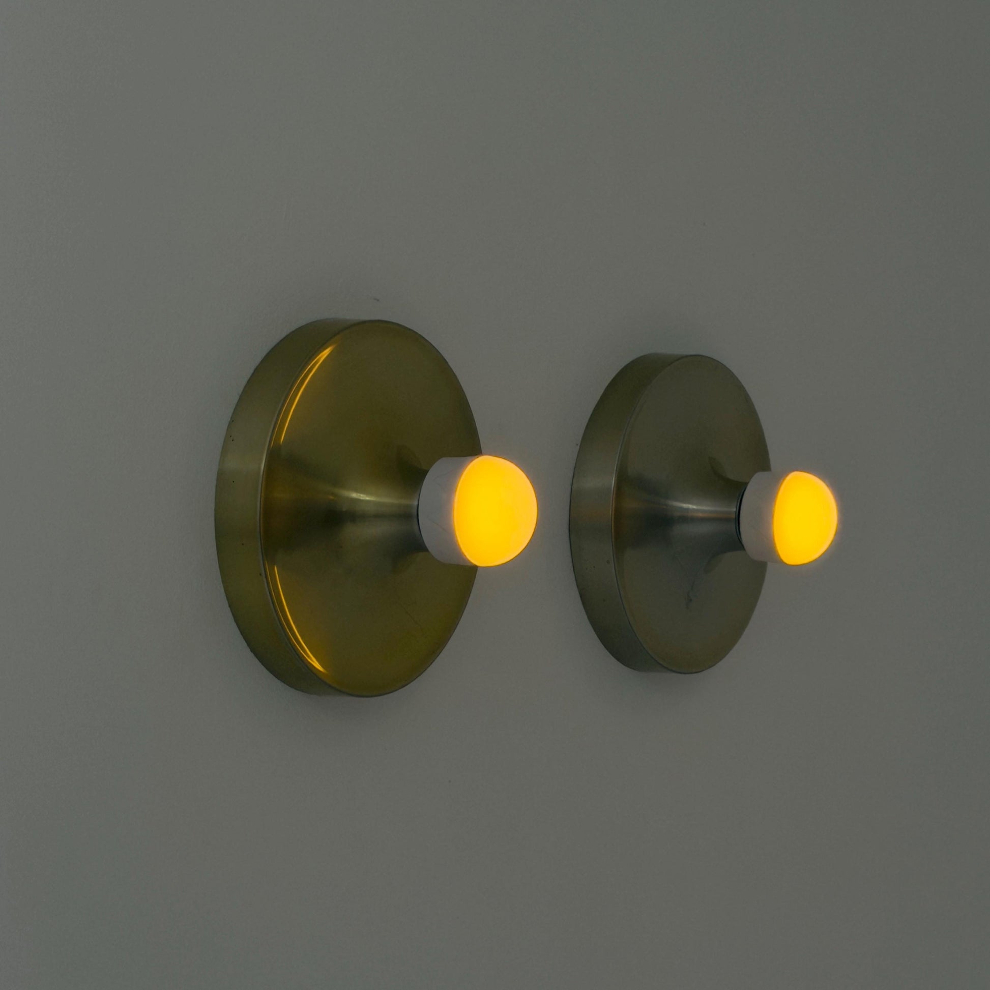 Ser of 2 Space age wall lights selection by Charlotte Perriand for Les Arcs, 1970 France