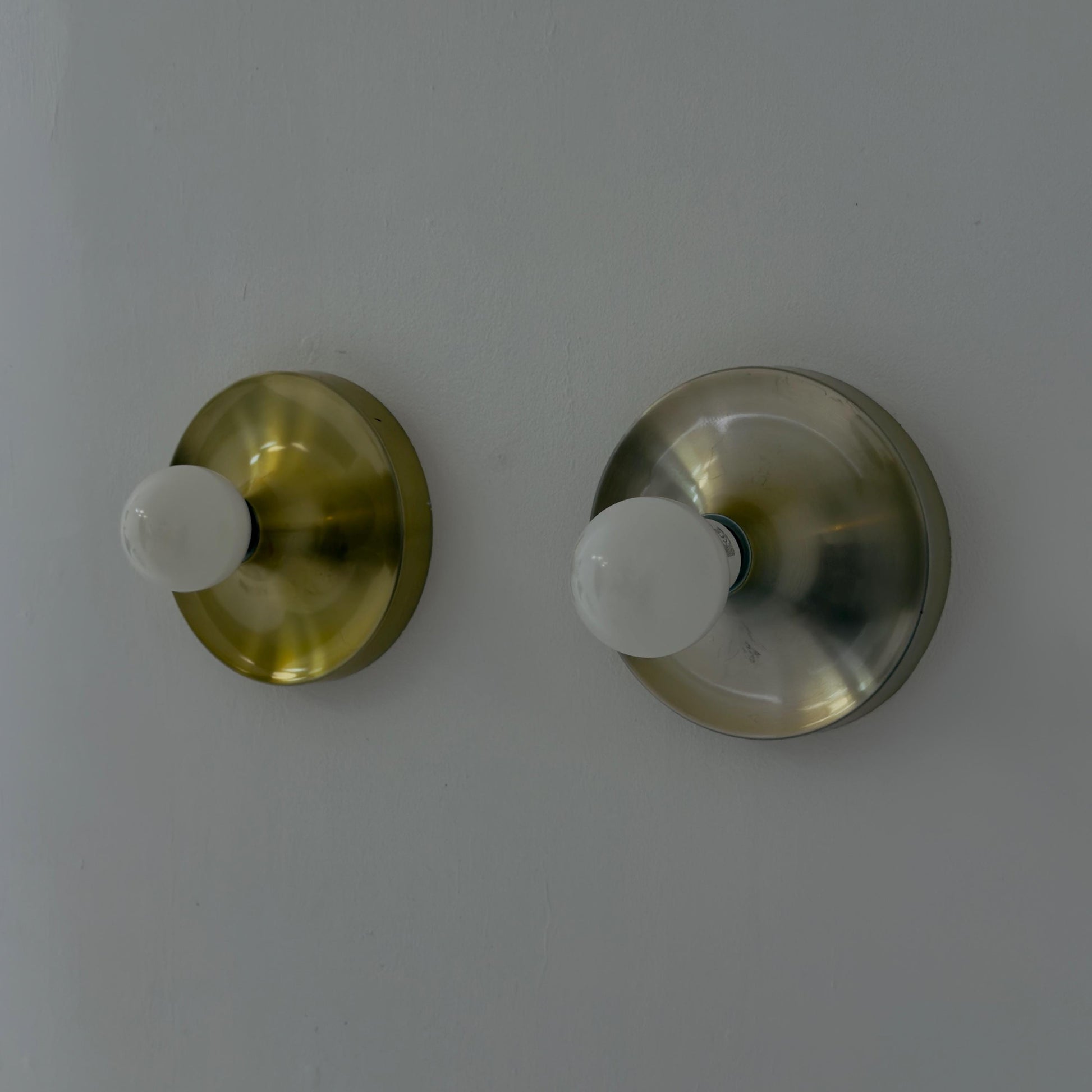 Ser of 2 Space age wall lights selection by Charlotte Perriand for Les Arcs, 1970 France