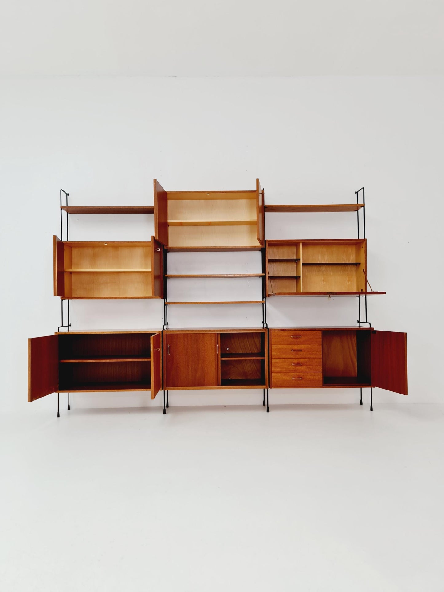 Mid century Teak shelving unit by Hilker for Omnia, Germany 1960s