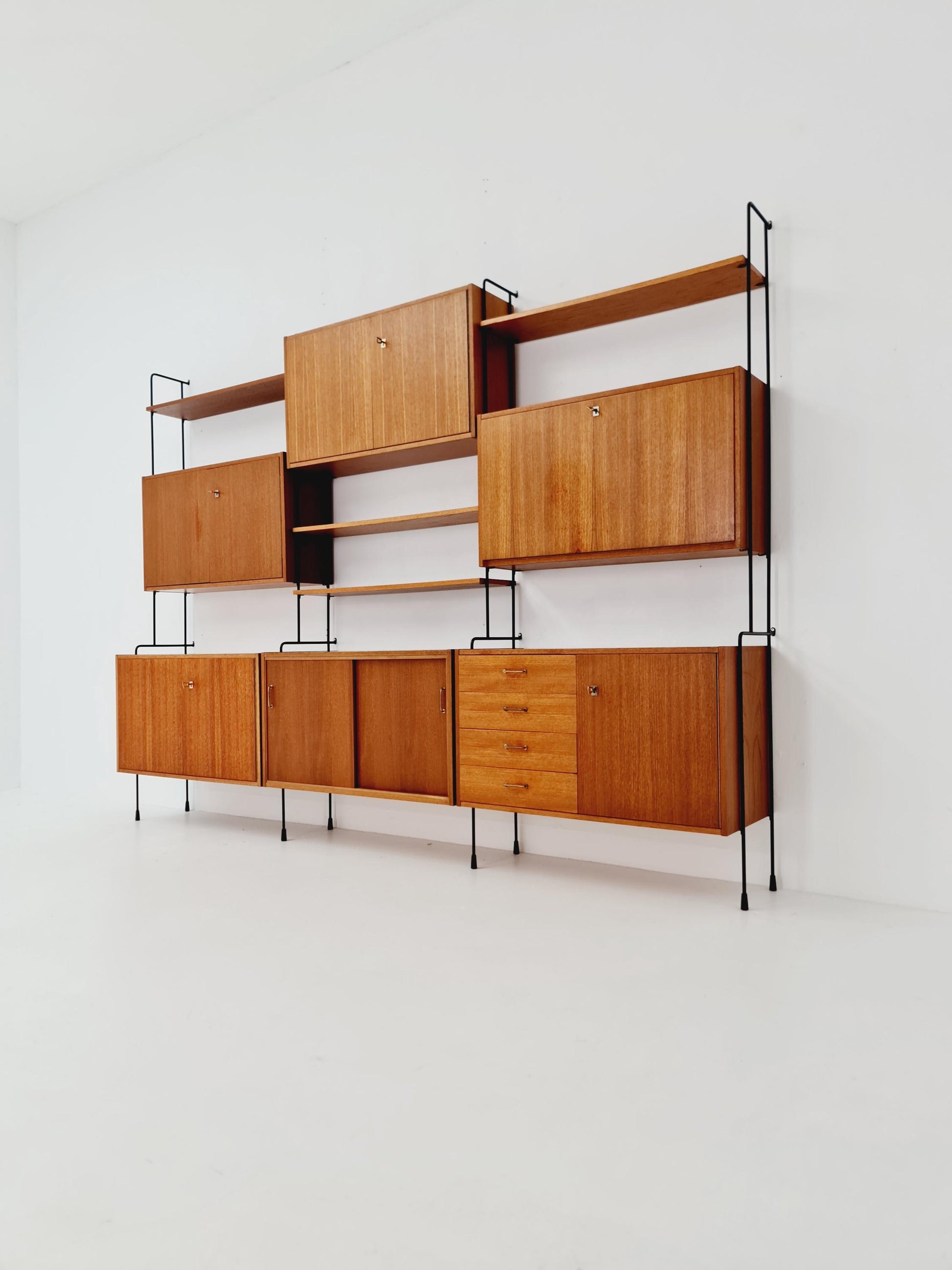 Mid century Teak shelving unit by Hilker for Omnia, Germany 1960s