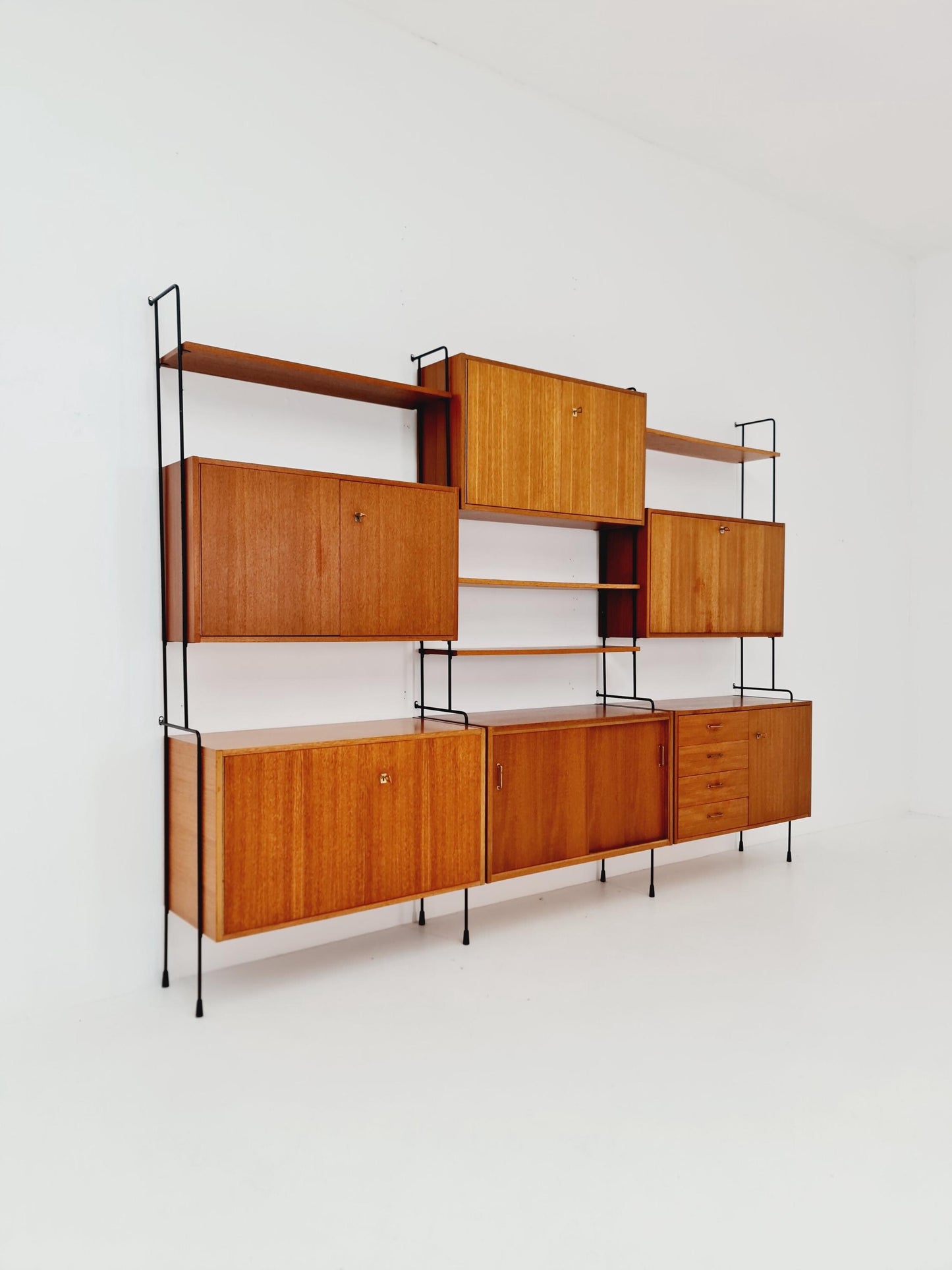 Mid century Teak shelving unit by Hilker for Omnia, Germany 1960s