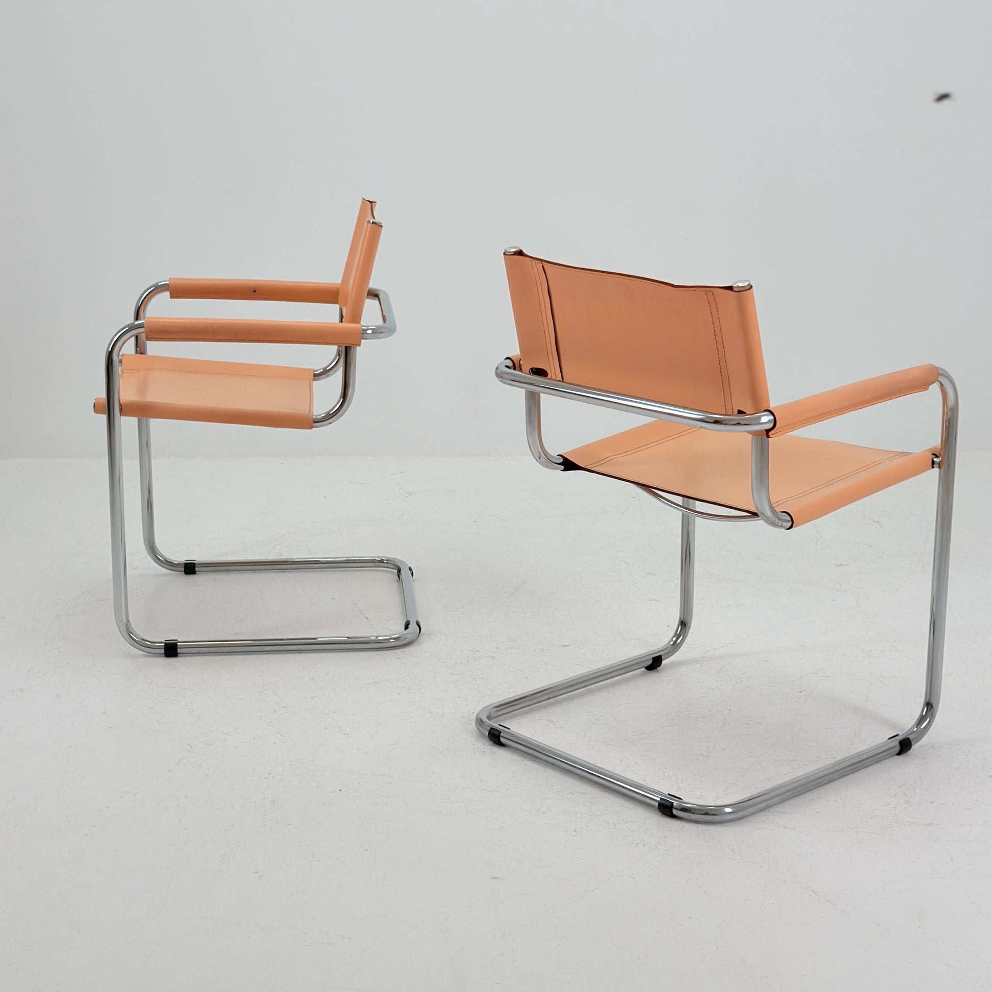Set of 2 Mid century Bauhaus B34 Tan leather cantilever armchair by Mart Stam italy 1980s