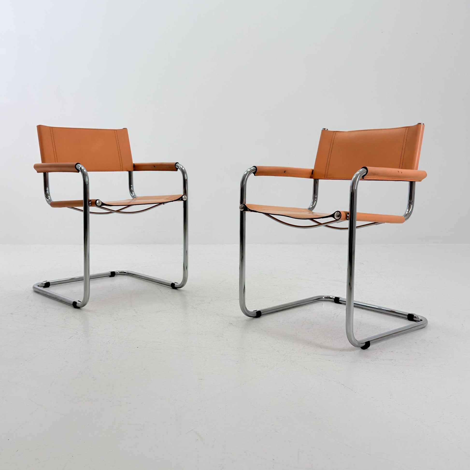 Set of 2 Mid century Bauhaus B34 Tan leather cantilever armchair by Mart Stam italy 1980s