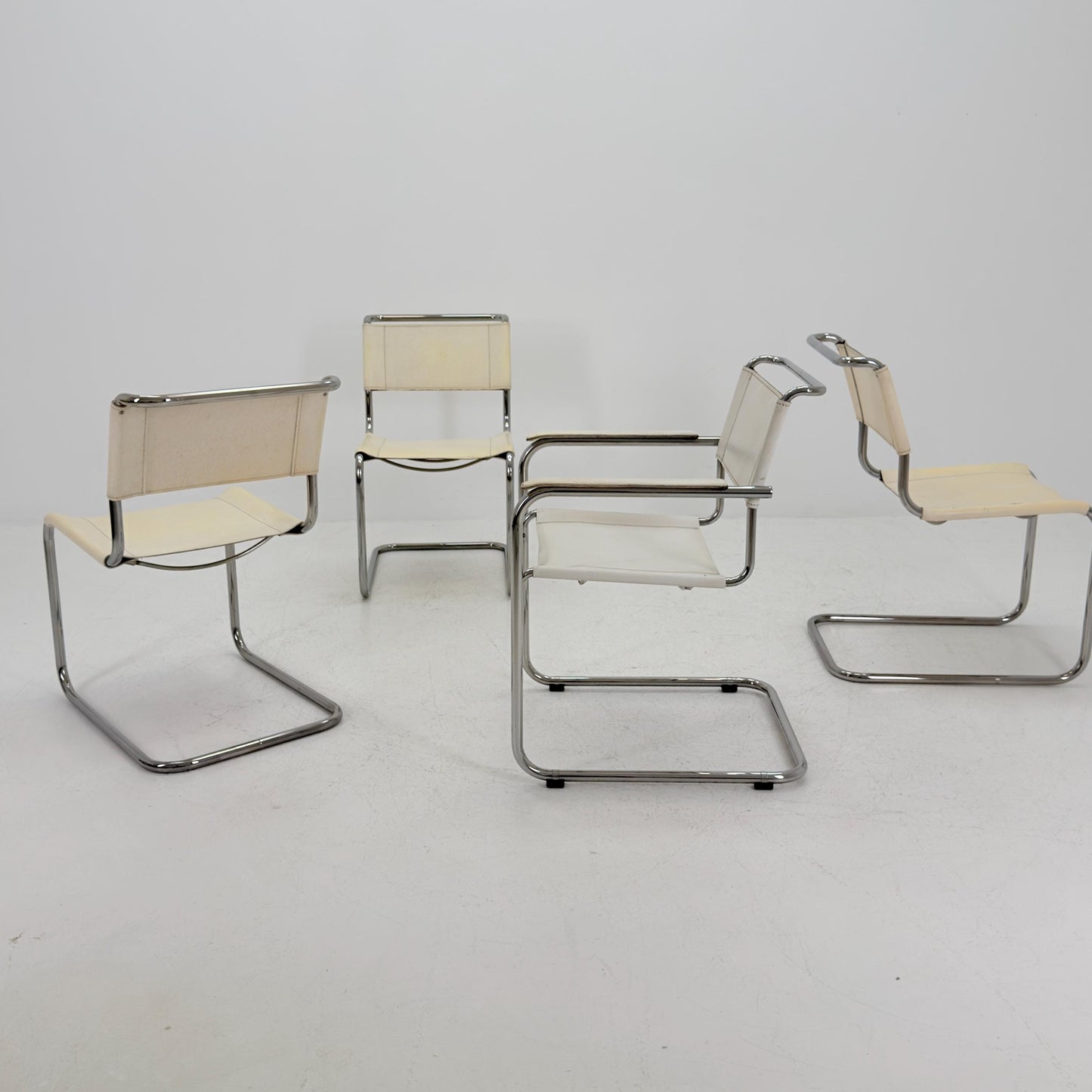Set of 4 Vintage Thonet S33 & S34 Bauhaus Cantilever Chairs – White Leather – Germany, 1980s