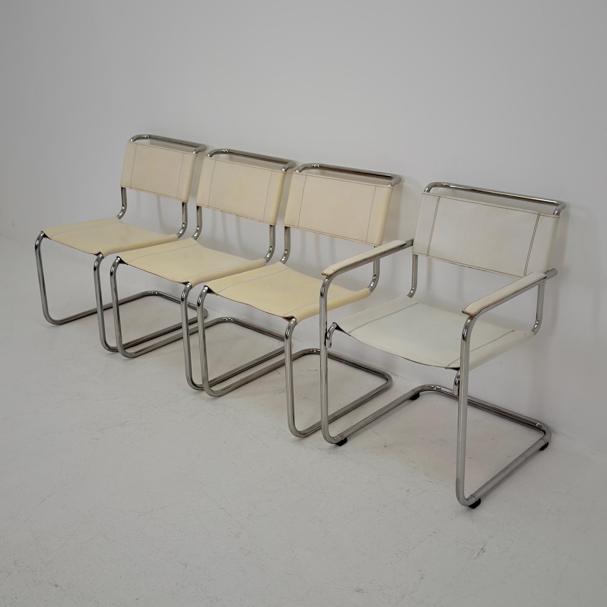 Set of 4 Vintage Thonet S33 & S34 Bauhaus Cantilever Chairs – White Leather – Germany, 1980s