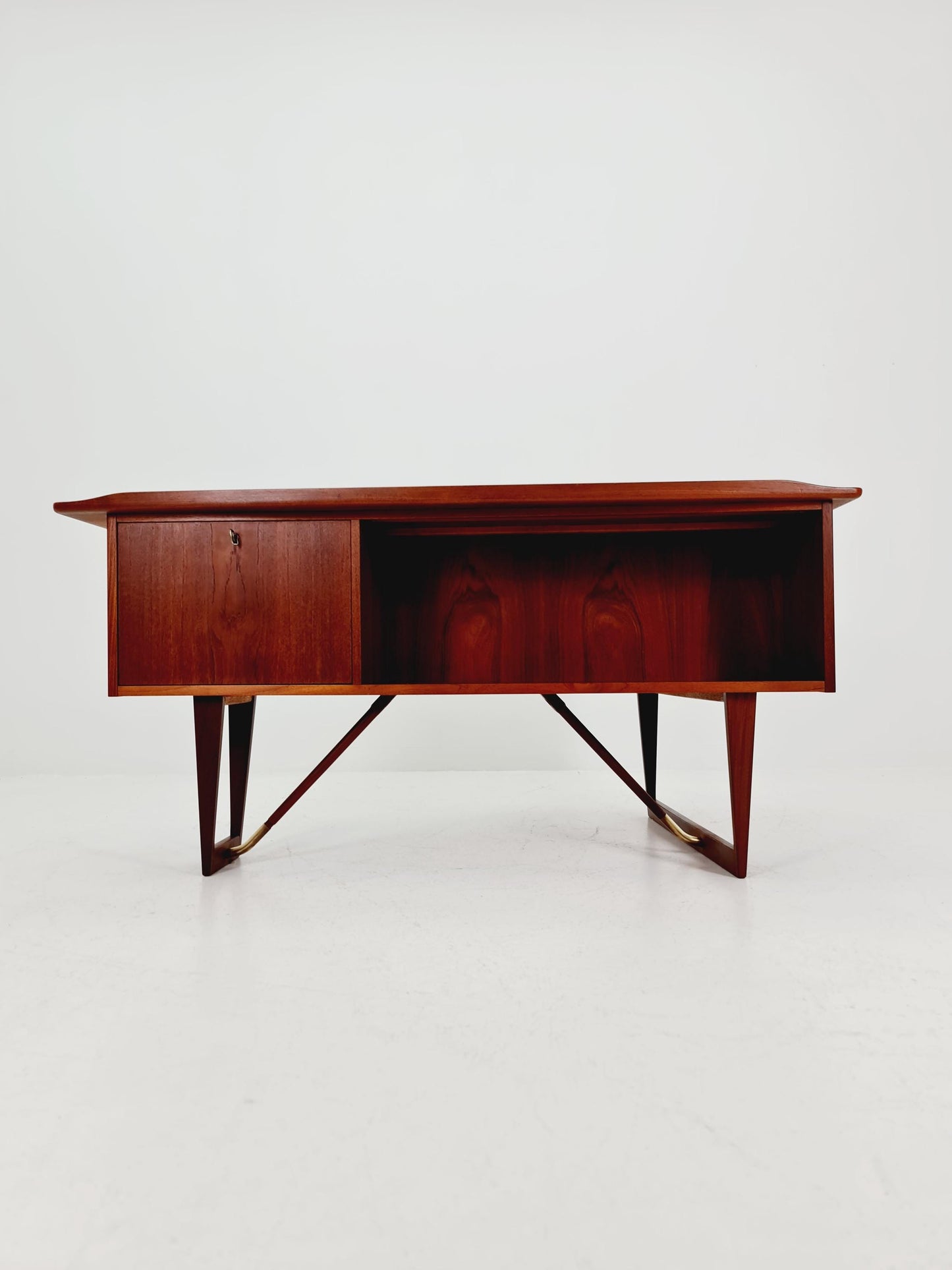 Danish teak desk model Executive Desk by Peter Lovig Nielsen for Hedensted, 1960s