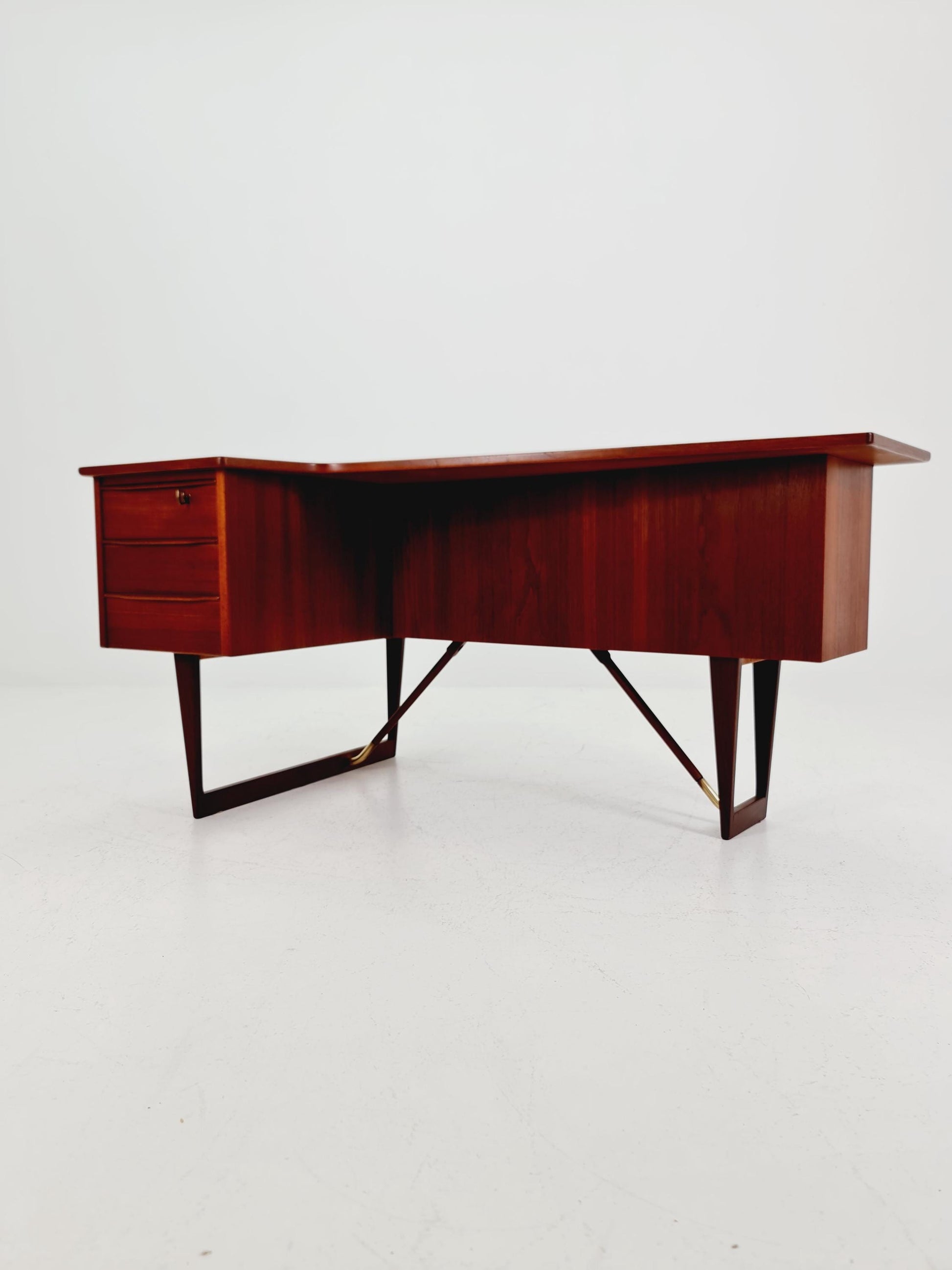 Danish teak desk model Executive Desk by Peter Lovig Nielsen for Hedensted, 1960s