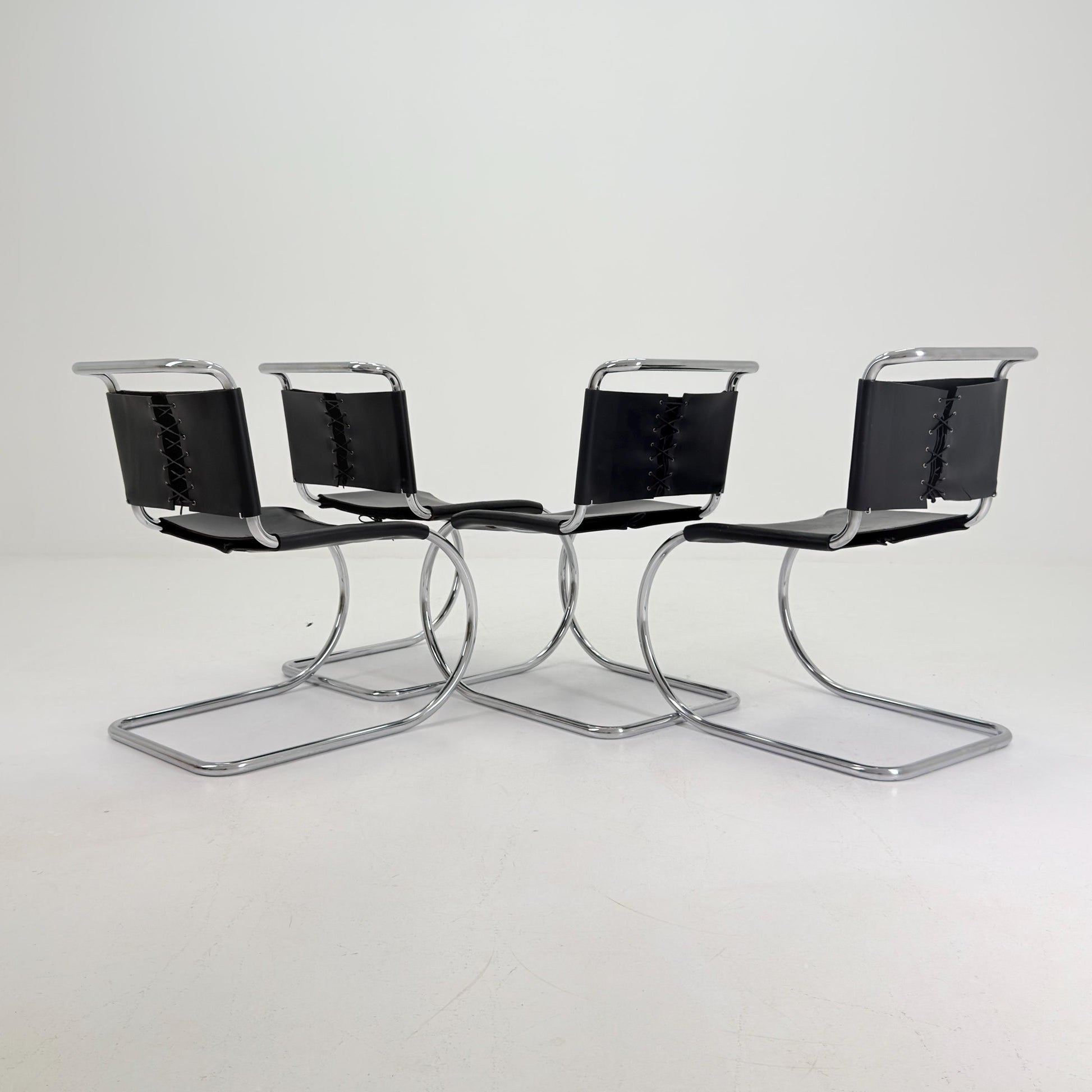 Set of 4 Bauhaus Mid-Century Modern Mies van der Rohe MR 10 black leather Chairs 1980s Italy