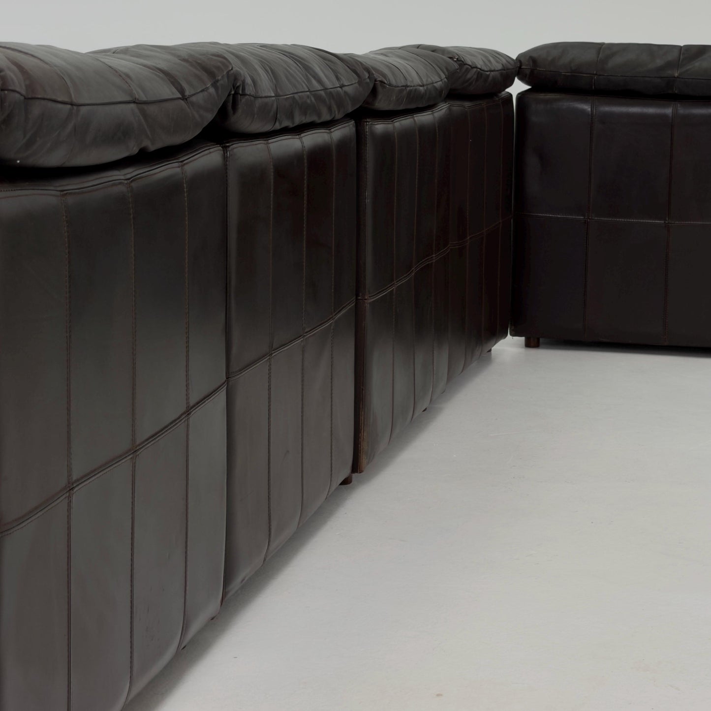 Set of 6 Mid Century DS11 Modular Patchwork chocolate brown Leather Sofa by De Sede, Switzerland, 1970s