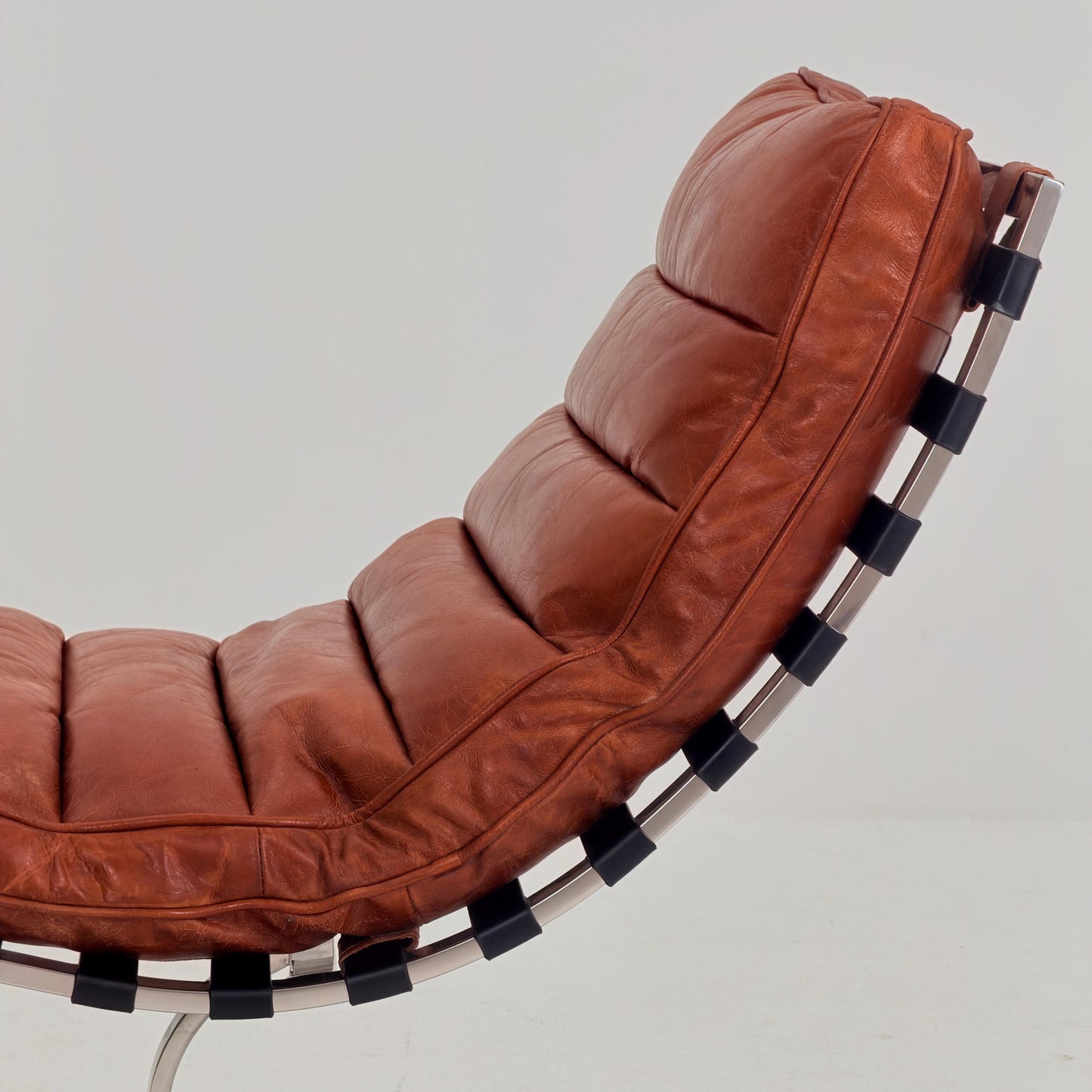 Mid Century Bauhaus style Lounge chair brown leather and chrome, 1980s Italy