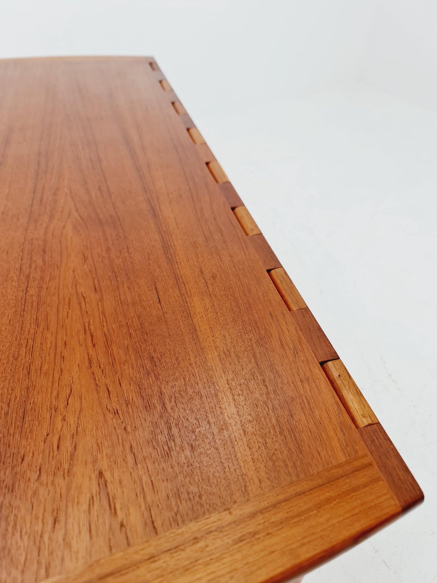 Iconic Danish Mid-Century Modern Drop leaf Teak Dining Table by Niels Koefoed 1960s