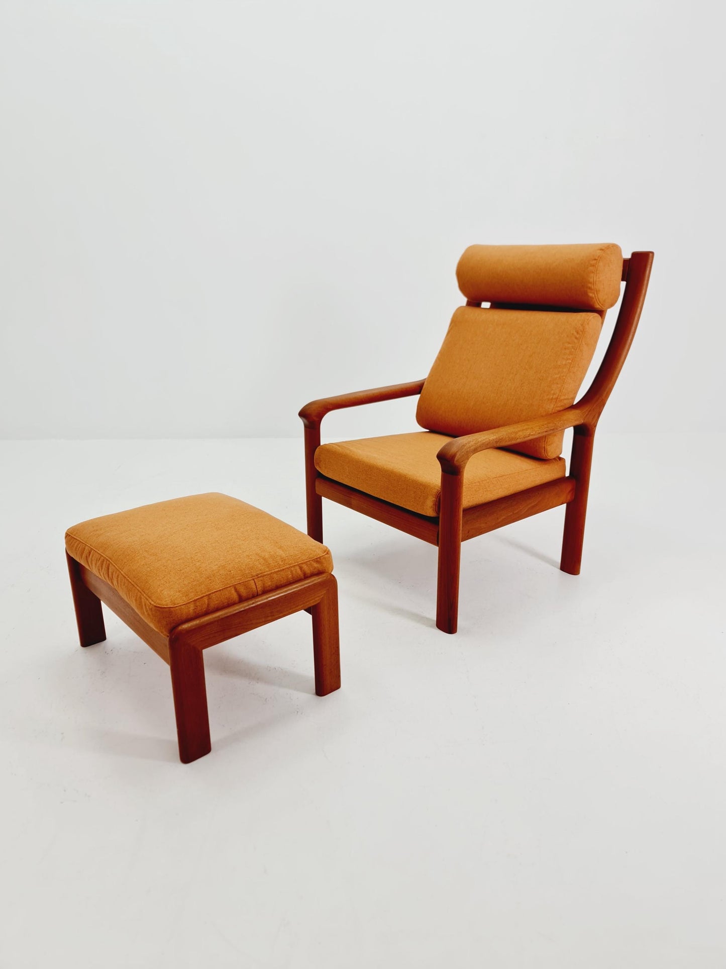 Mid century teak easy lounge chairs With Ottoman by Holstebro möbelfabrik A/S , 1970s